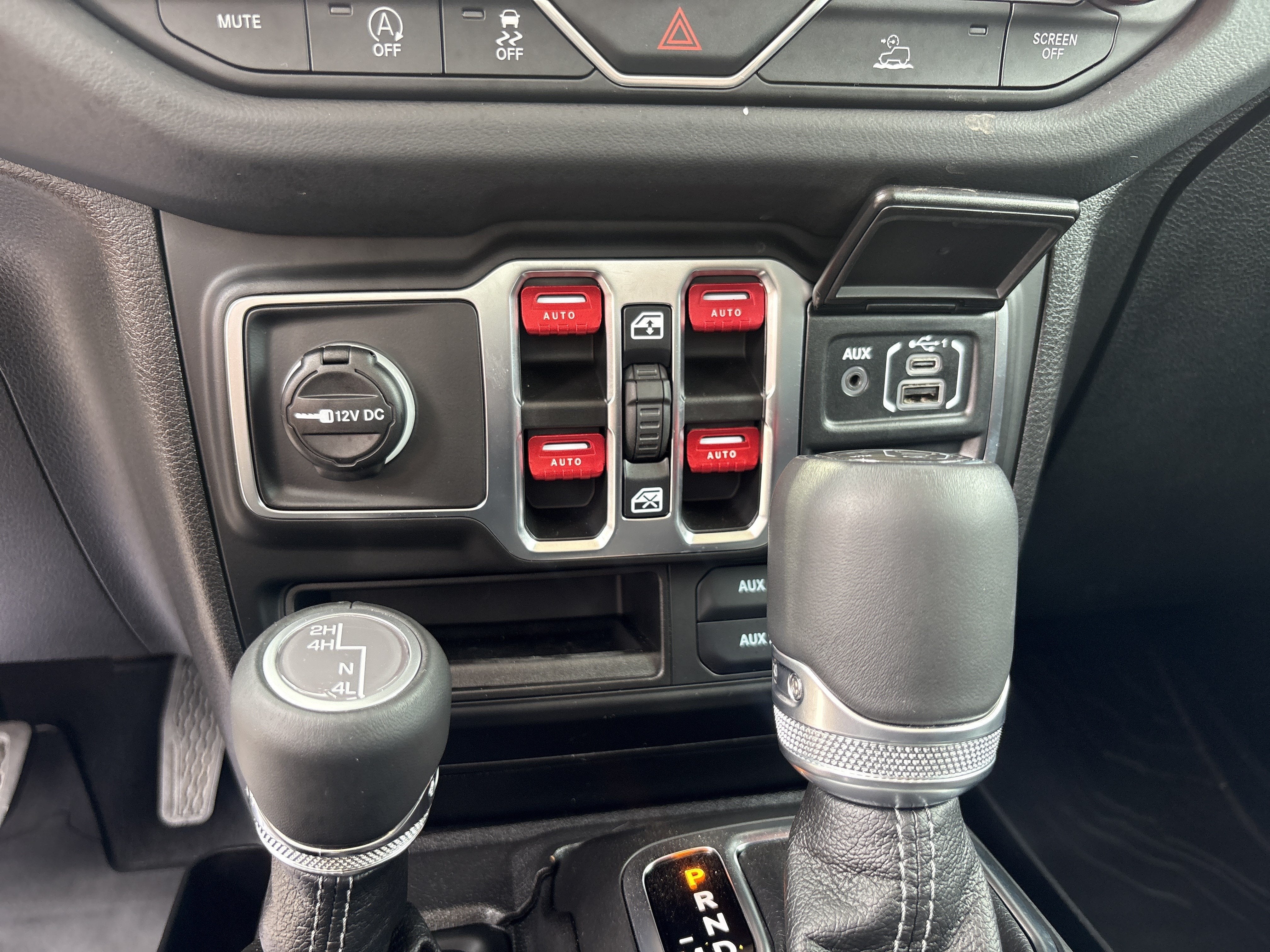 2026 Jeep Gladiator Sahara