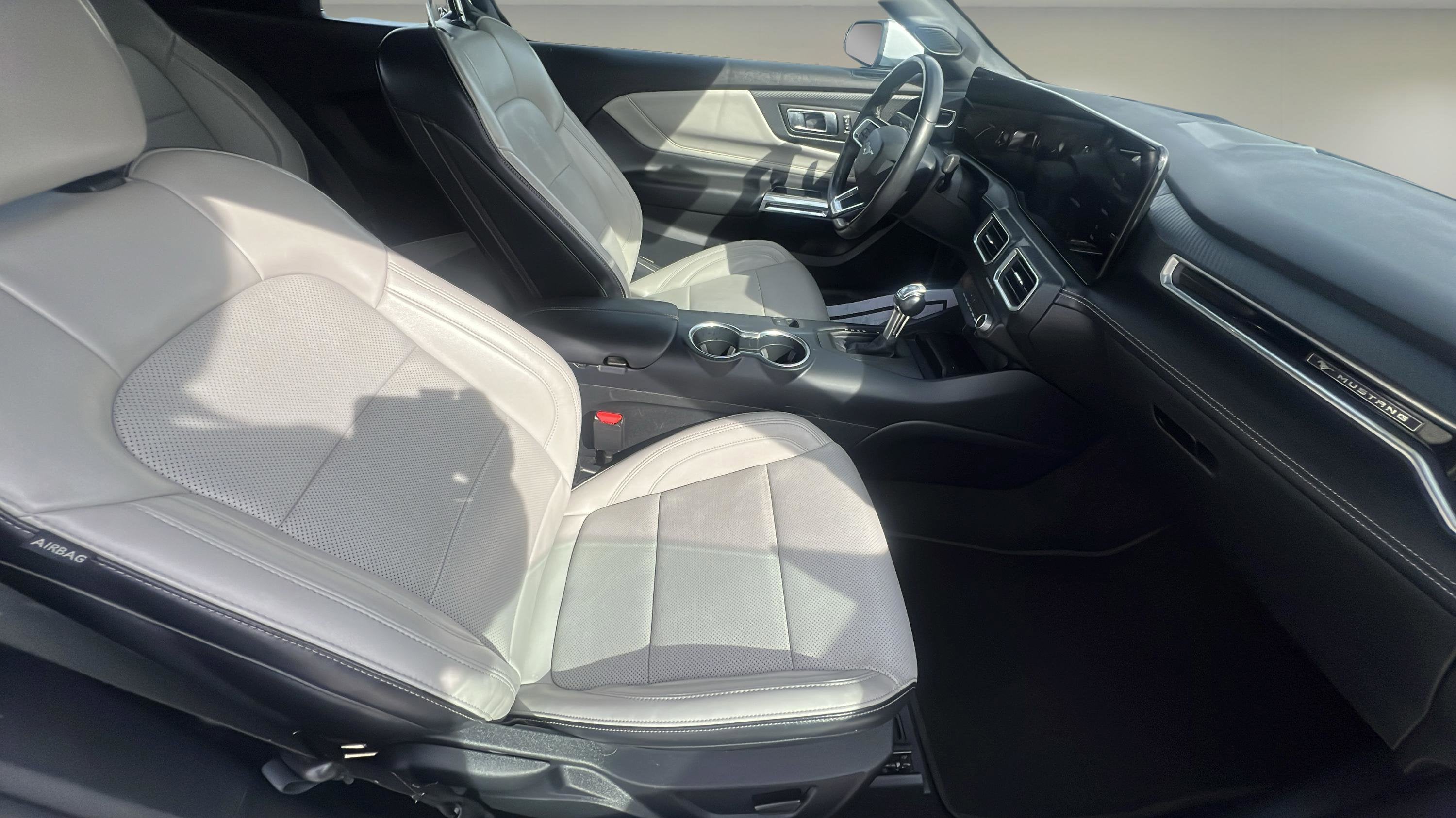 2024 Ford Mustang ECOBOOST CONVERTIBLE