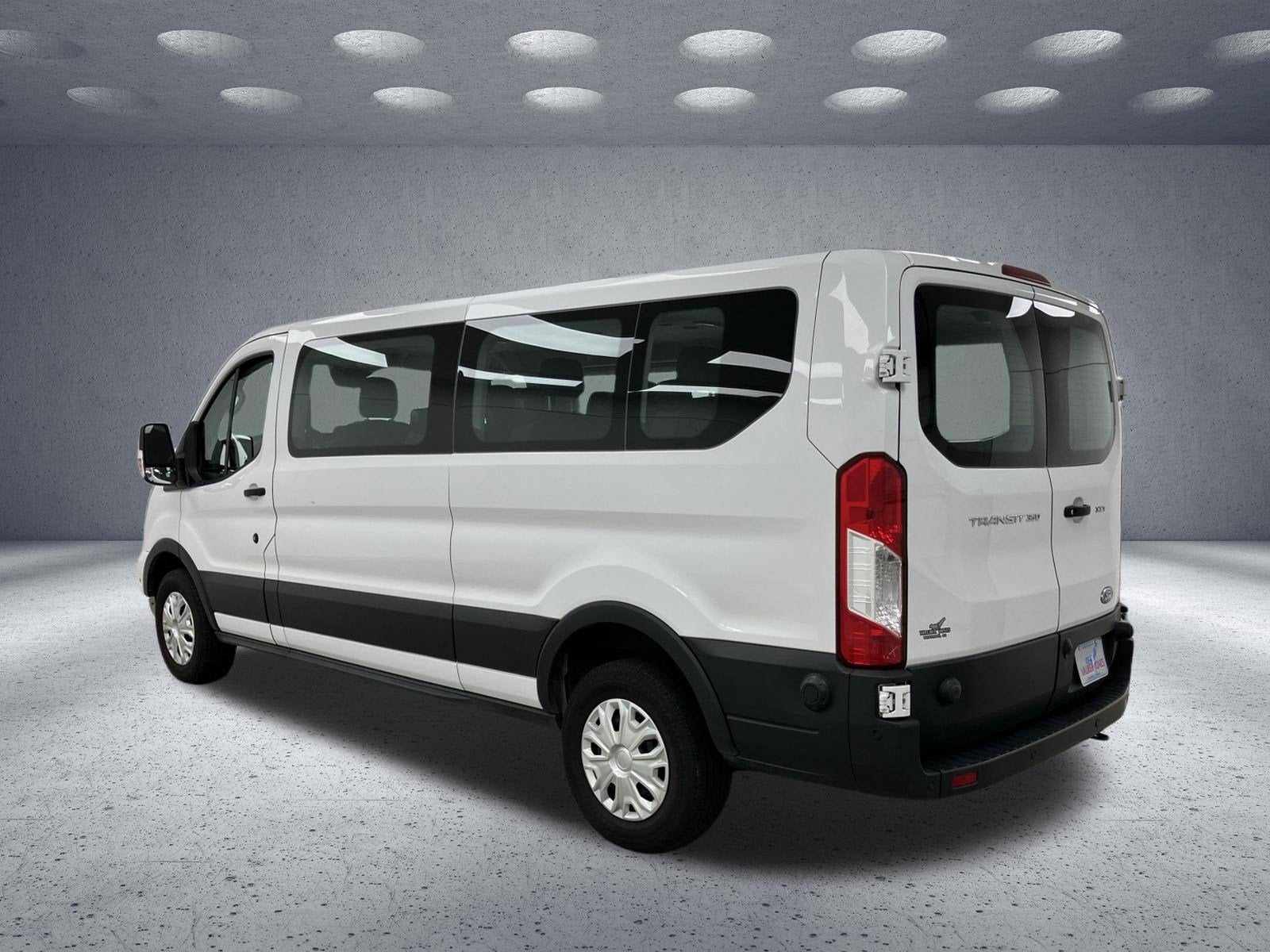 2024 Ford Transit Passenger Wagon T-350 148 LOW ROOF XL RW