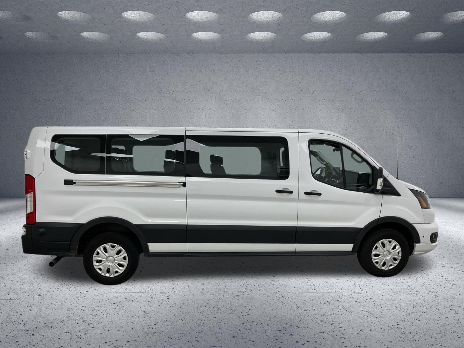 2024 Ford Transit Passenger Wagon T-350 148 LOW ROOF XL RW