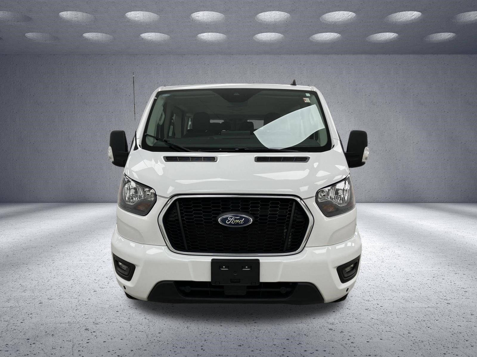 2024 Ford Transit Passenger Wagon T-350 148 LOW ROOF XL RW