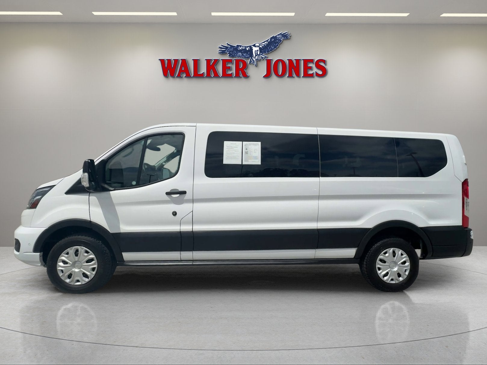2023 Ford Transit Passenger Wagon T-350 148 LOW ROOF XL RW