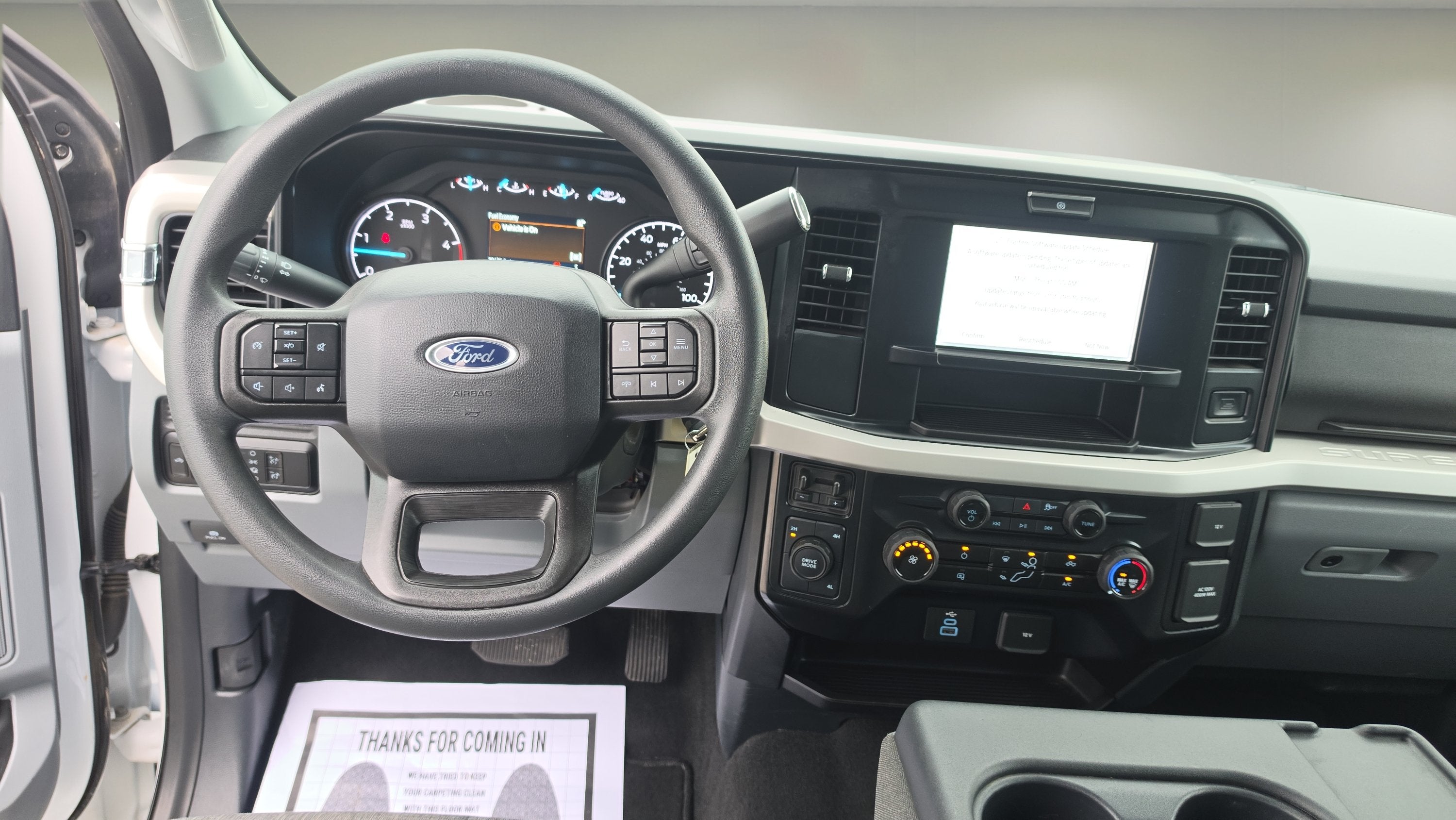 2025 Ford Super Duty F-350 DRW Base