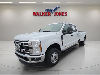 2025 Ford Super Duty F-350 DRW Base