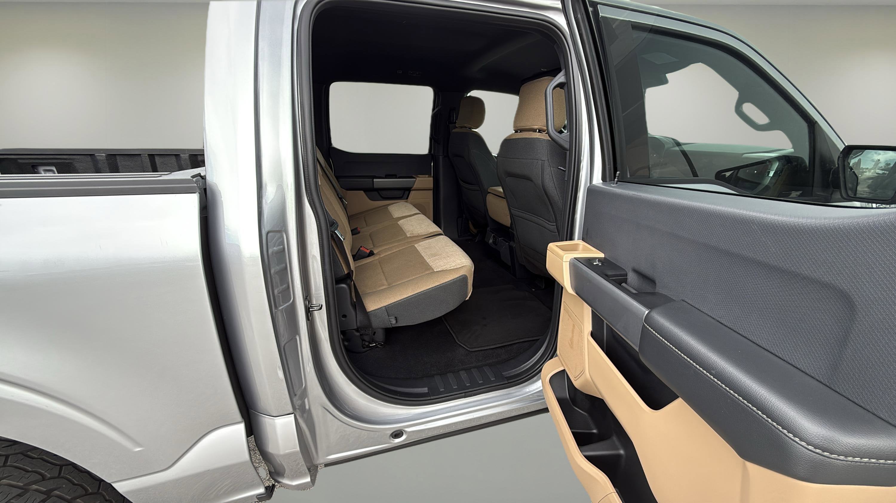 2023 Ford F-150 XLT 4WD SUPERCREW 5.5' BO