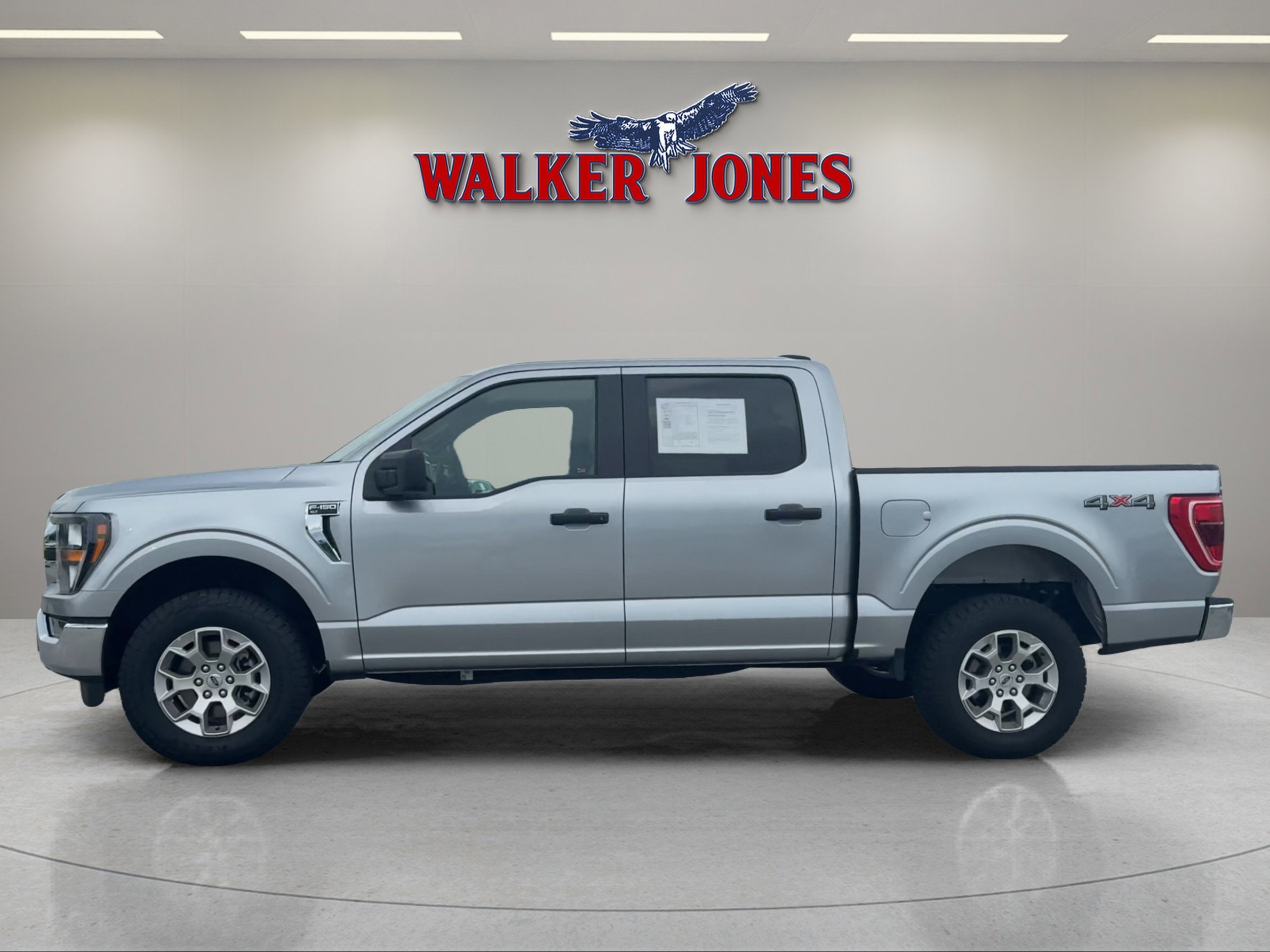 2023 Ford F-150 XLT 4WD SUPERCREW 5.5' BO