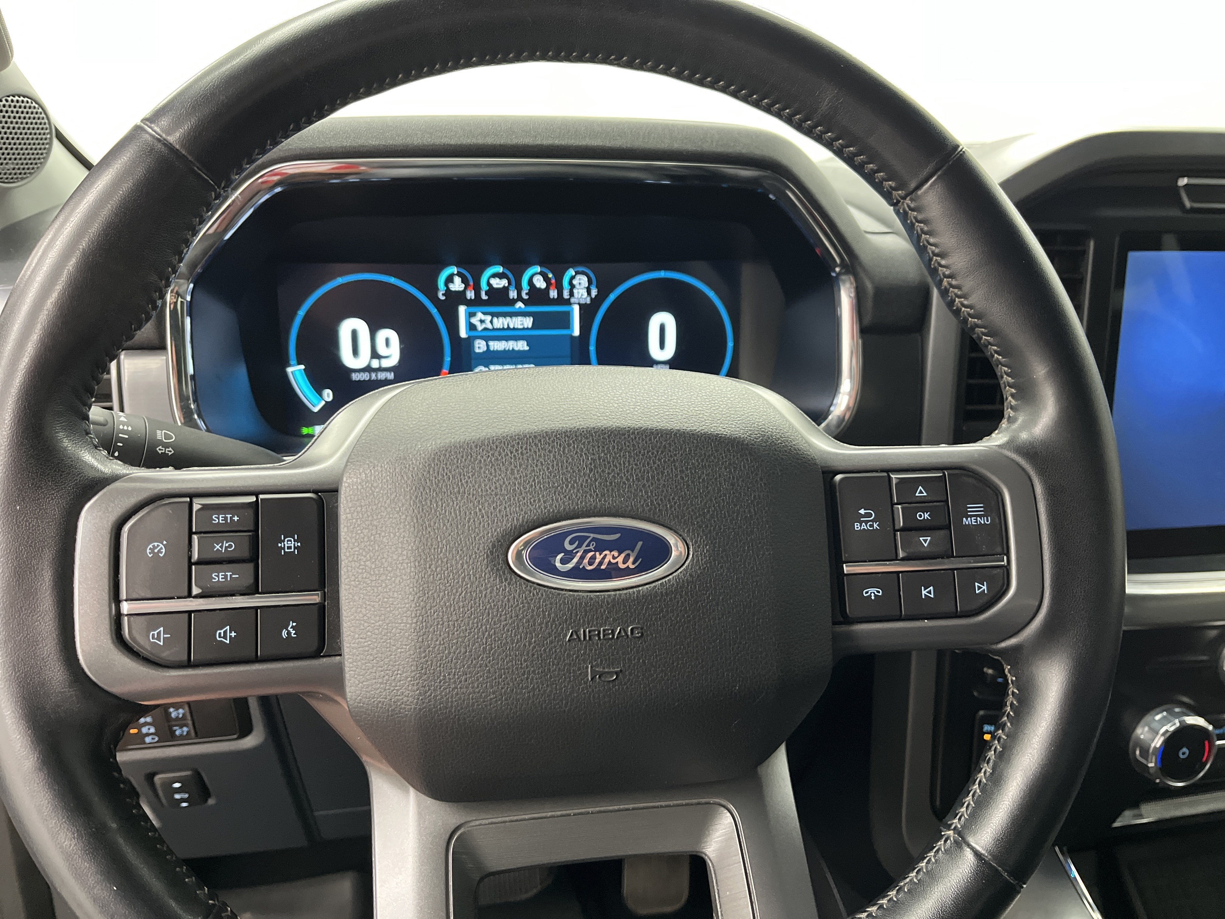 2022 Ford F-150 LARIAT 4WD SUPERCREW 5.5'