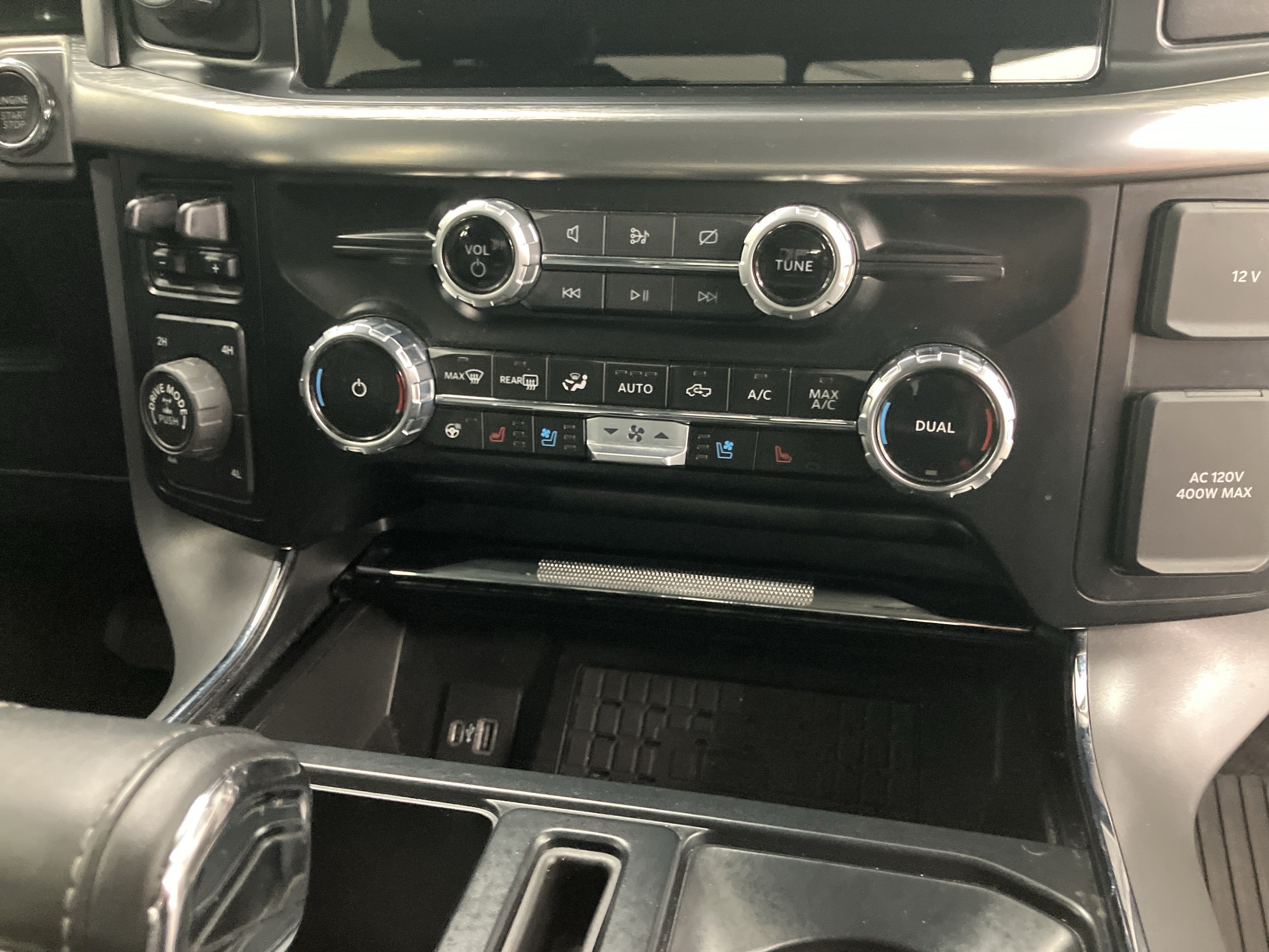 2023 Ford F-150 LARIAT 4WD SUPERCREW 5.5'
