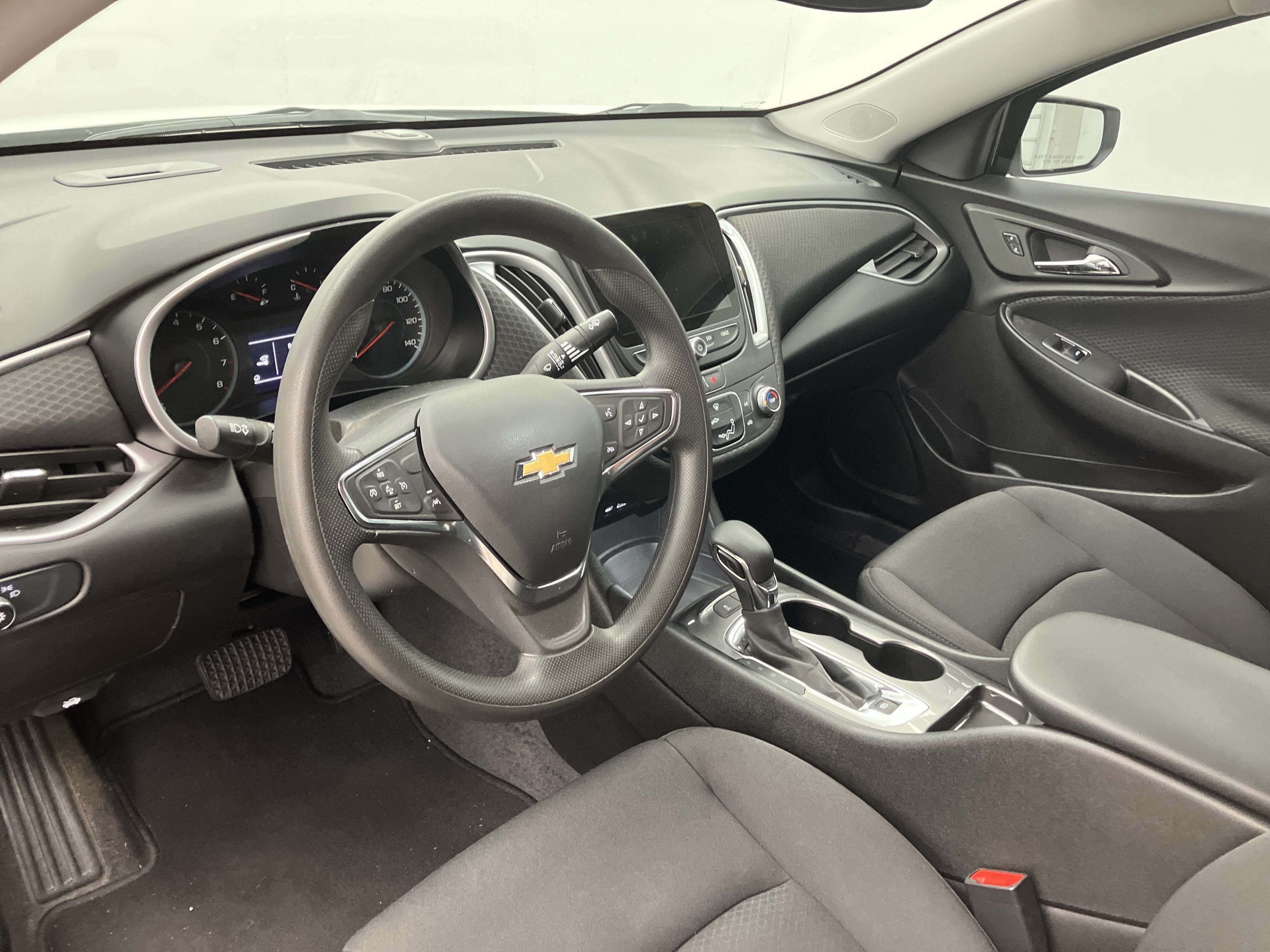 2025 Chevrolet Malibu LS