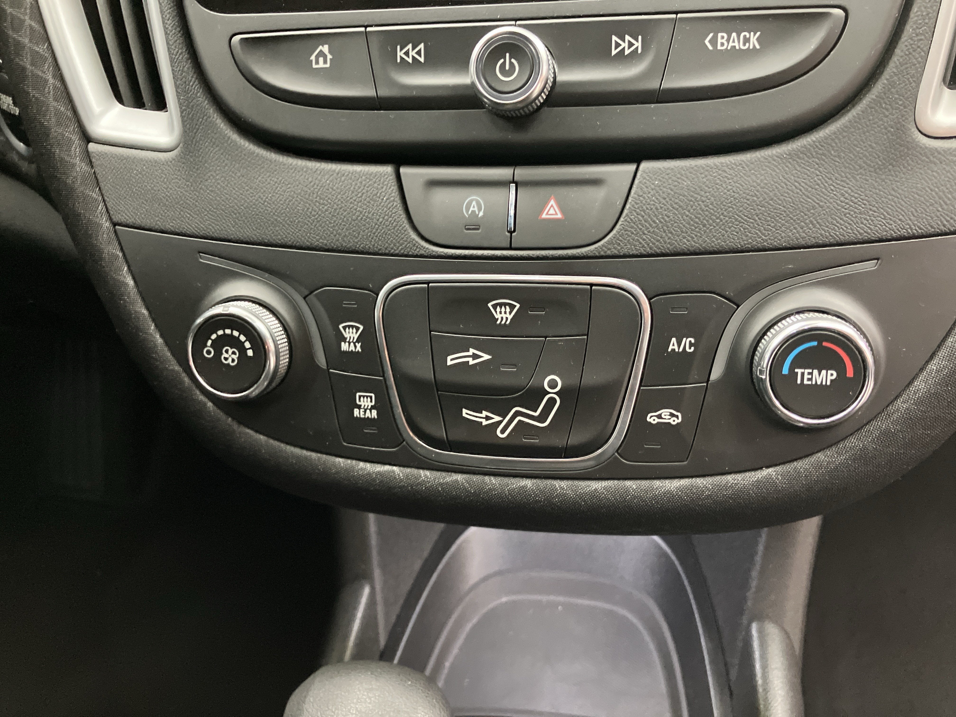 2025 Chevrolet Malibu LS