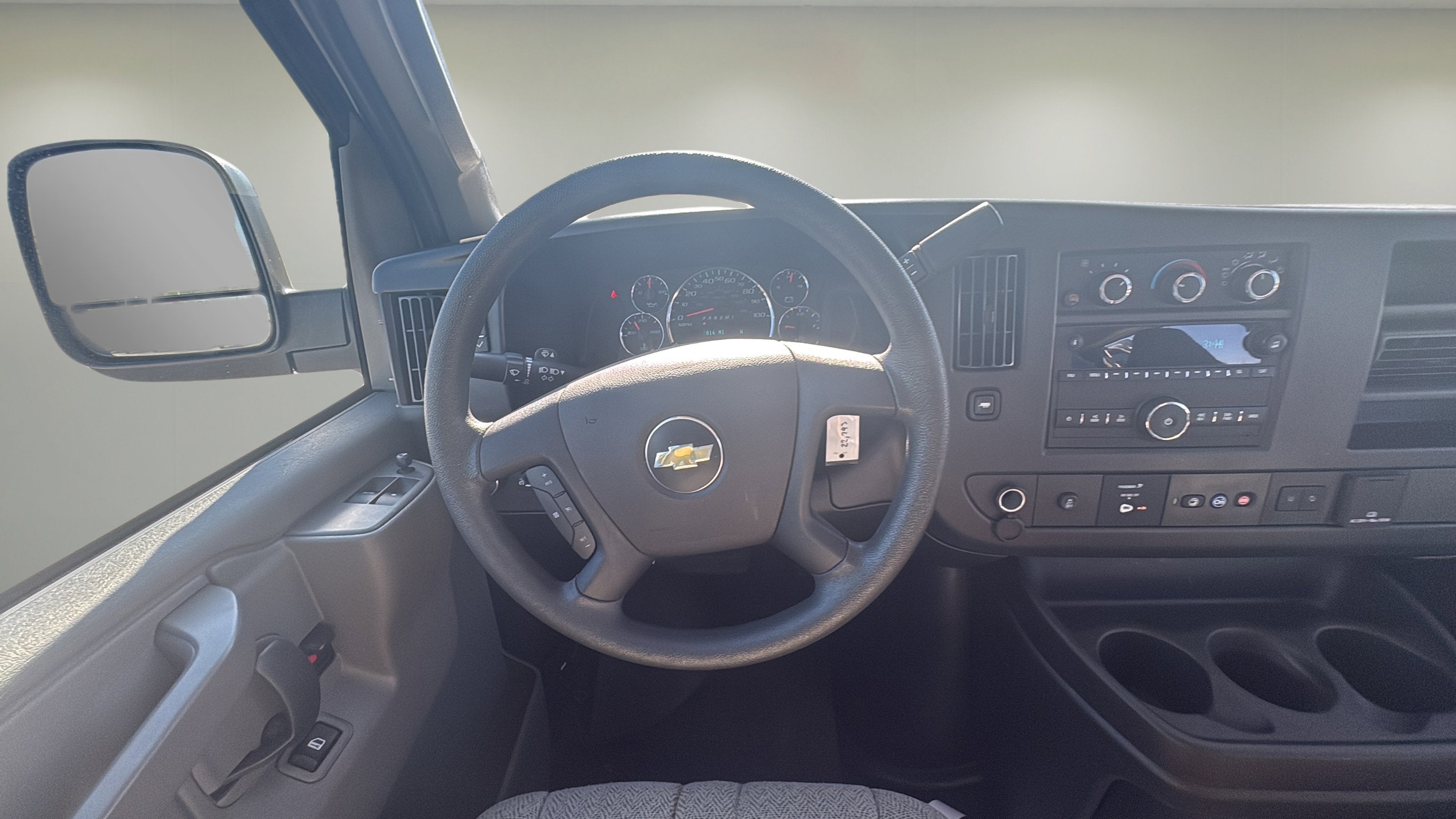 2024 Chevrolet Express Passenger LT