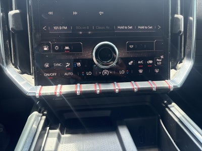 2024 GMC Acadia AWD AT4