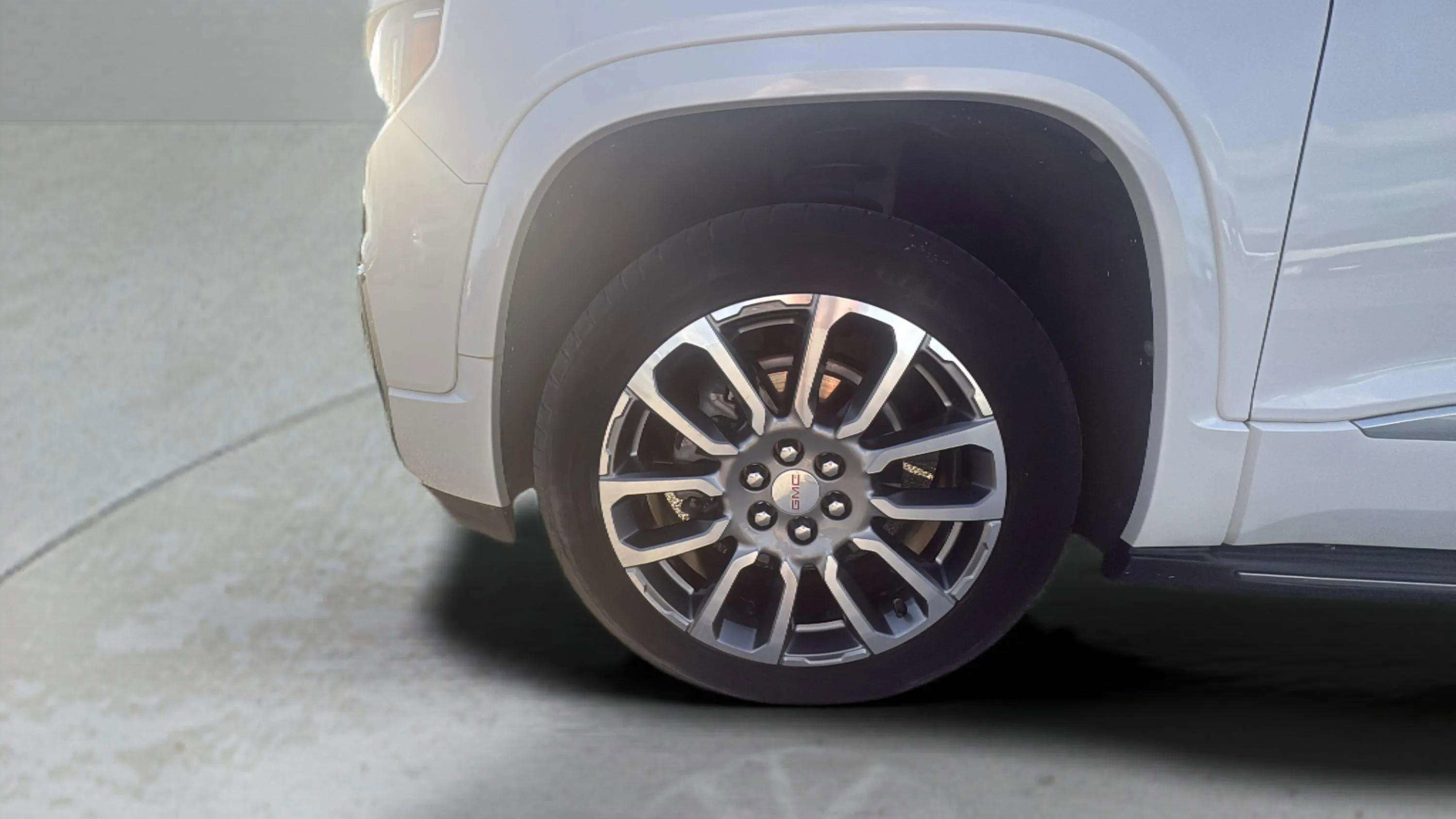 2021 GMC Acadia Denali