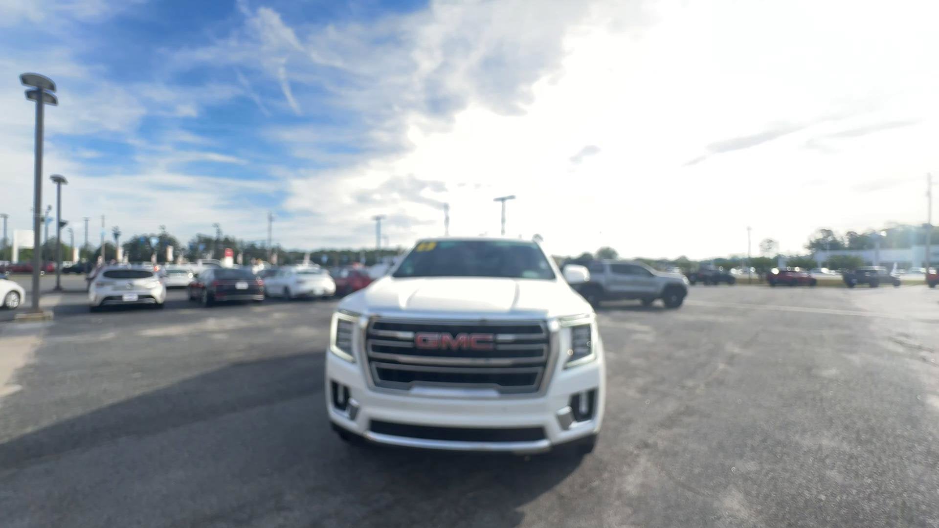 2023 GMC Yukon XL SLT