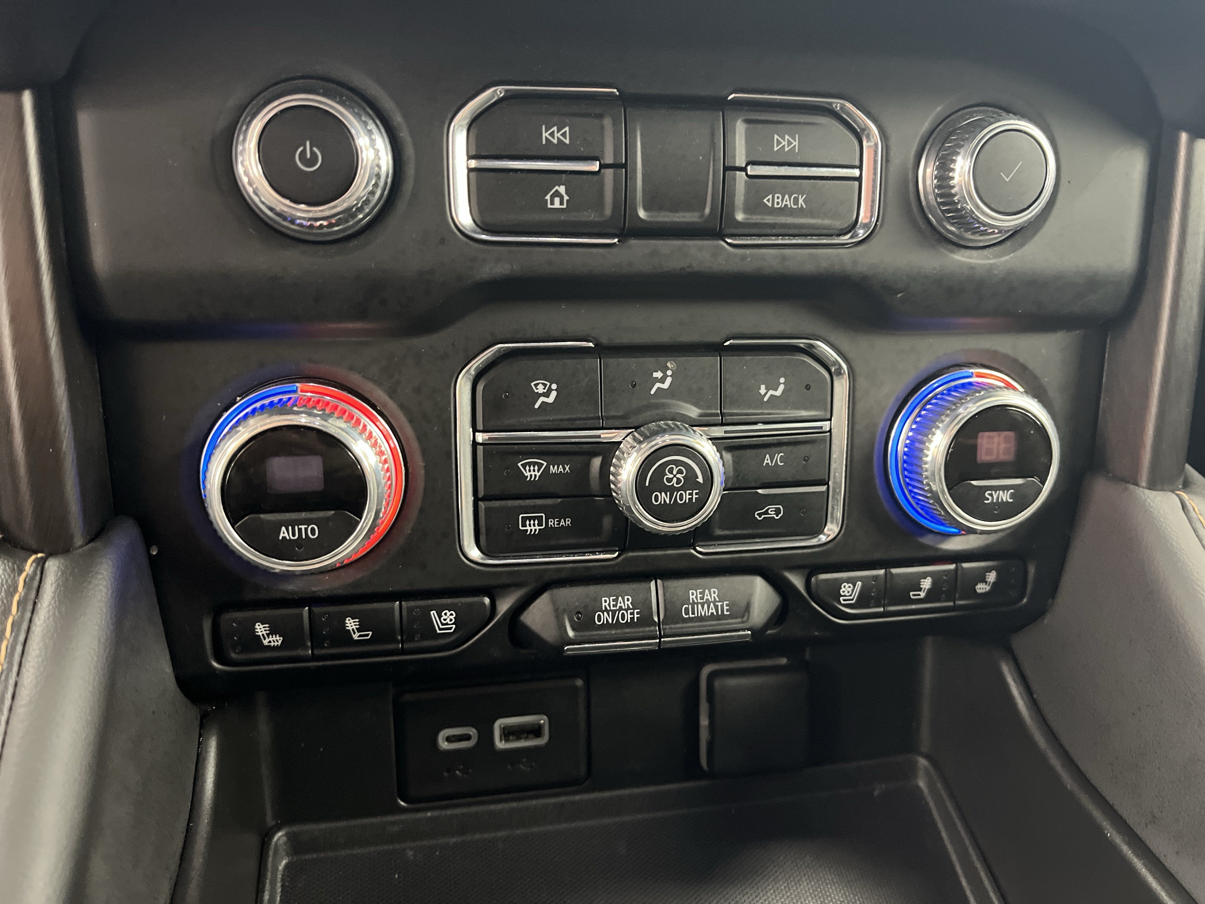2023 GMC Yukon AT4