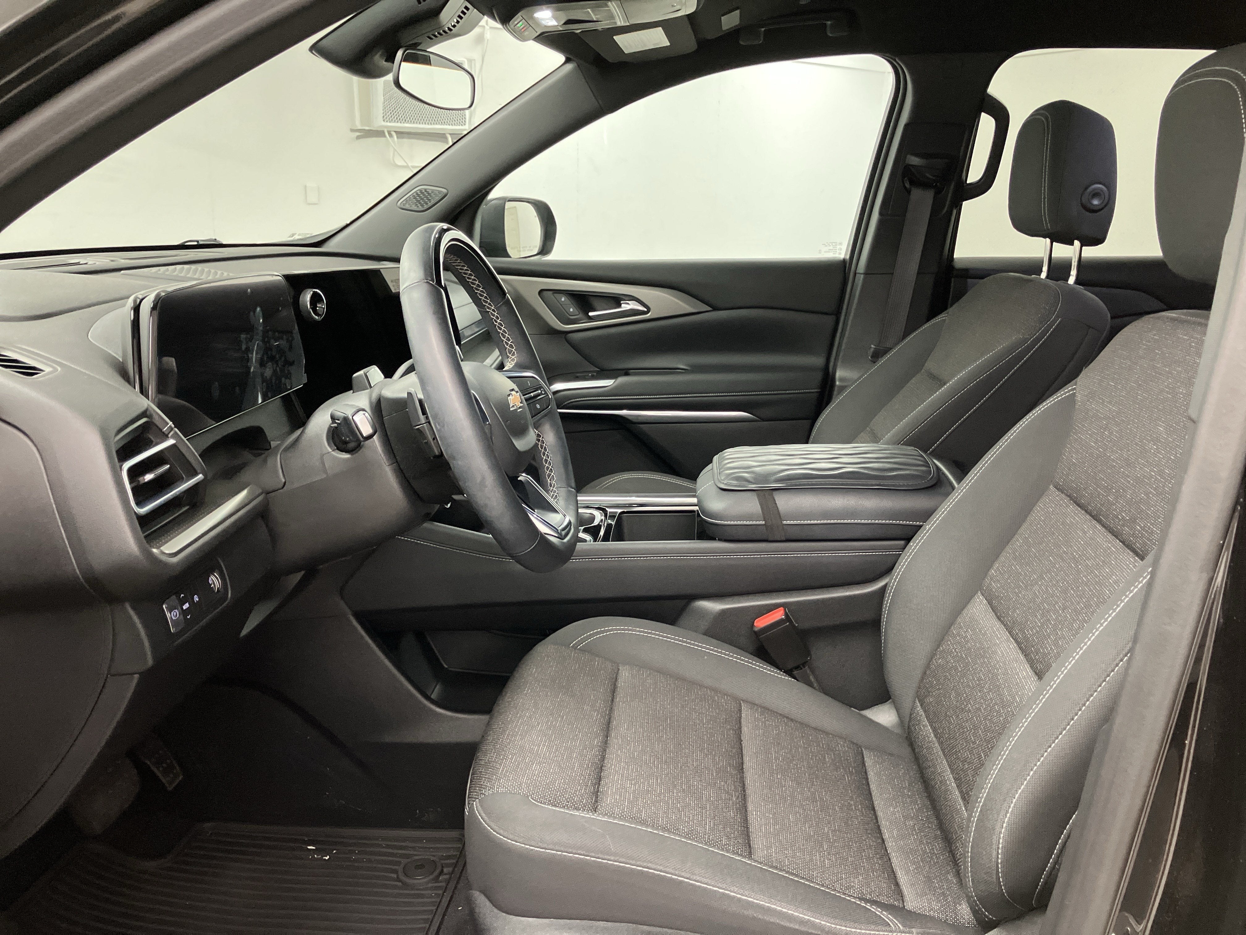 2025 Chevrolet Traverse FWD LT