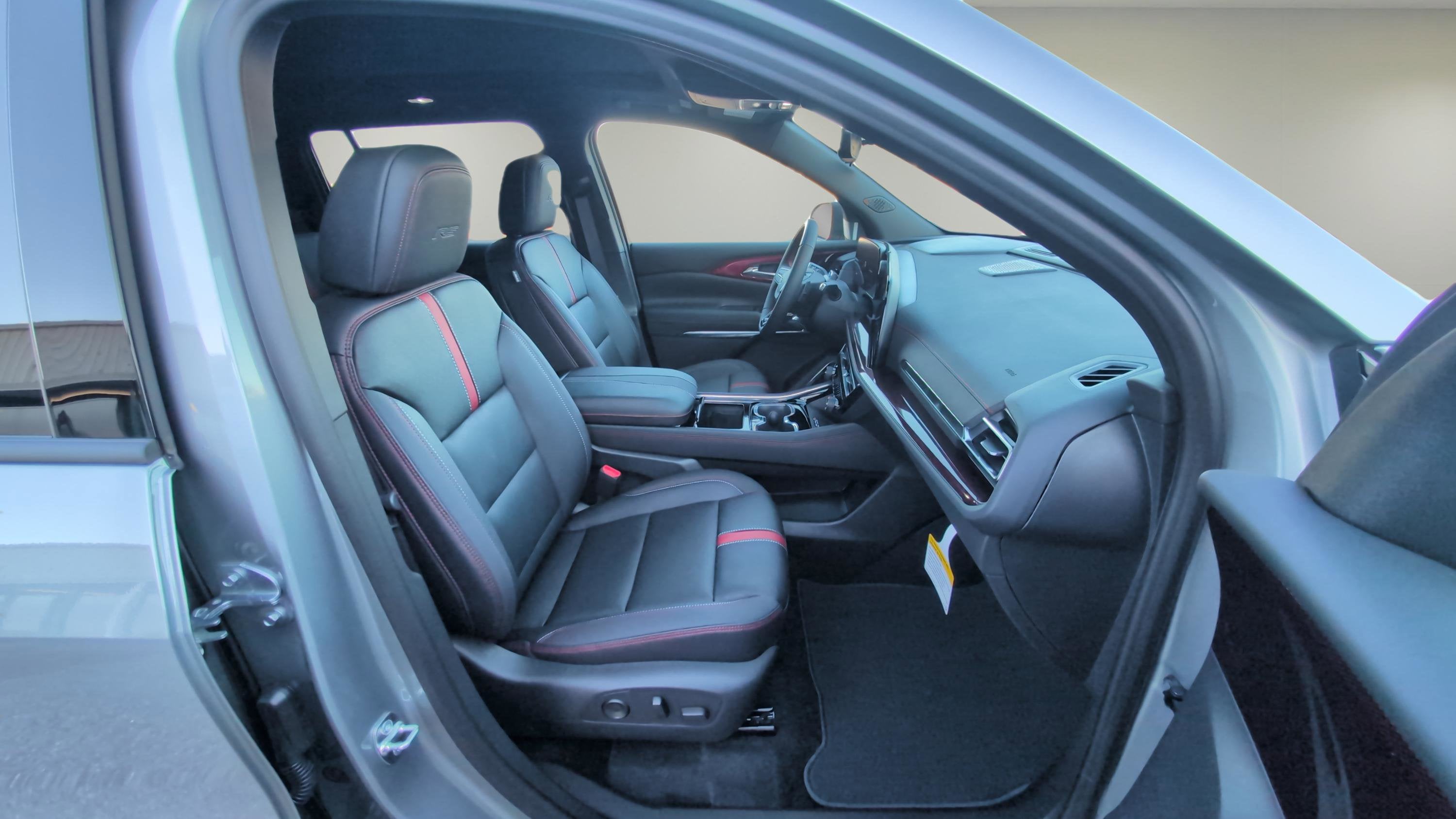 2026 Chevrolet Traverse FWD RS