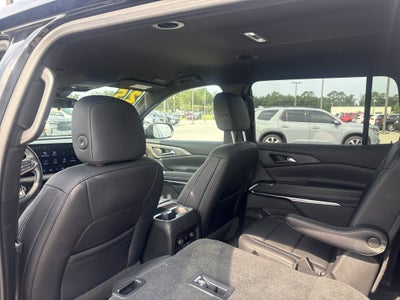 2025 Chevrolet Traverse AWD LT