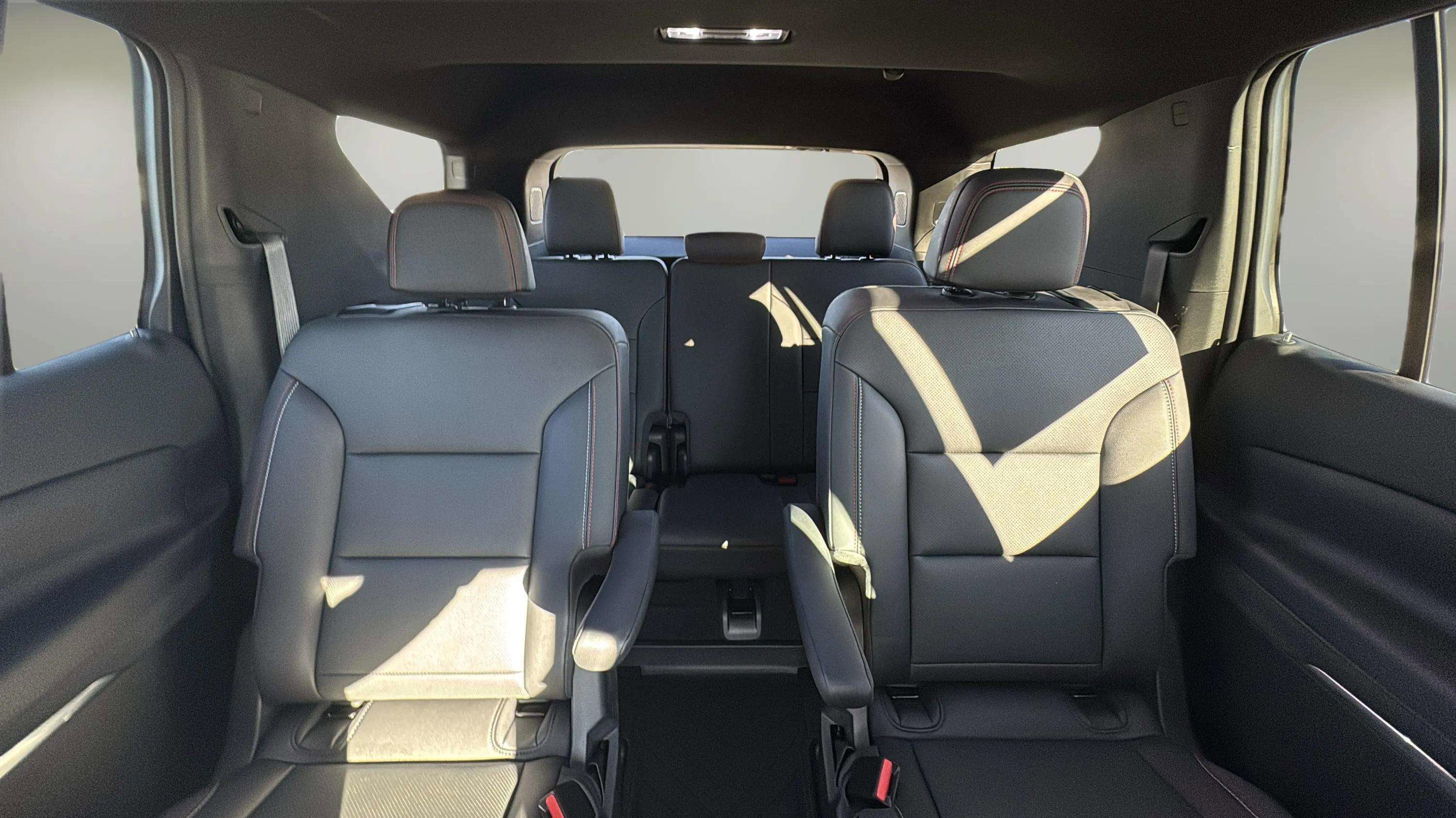 2025 Chevrolet Traverse AWD Z71