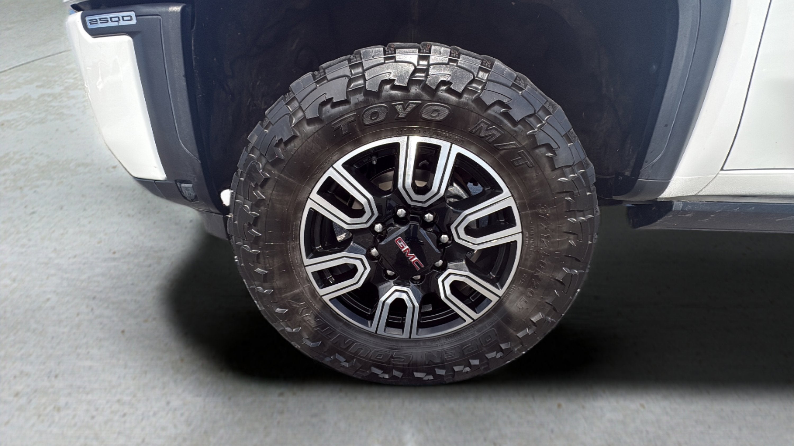 2024 GMC Sierra 2500HD AT4