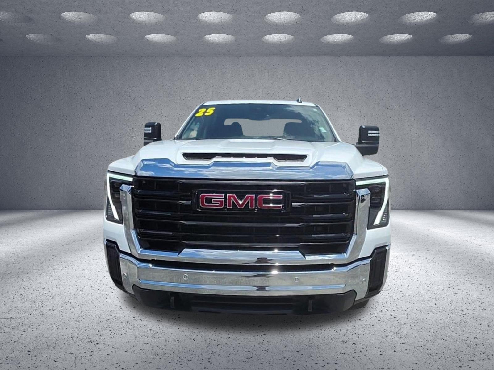 2025 GMC Sierra 2500HD Pro