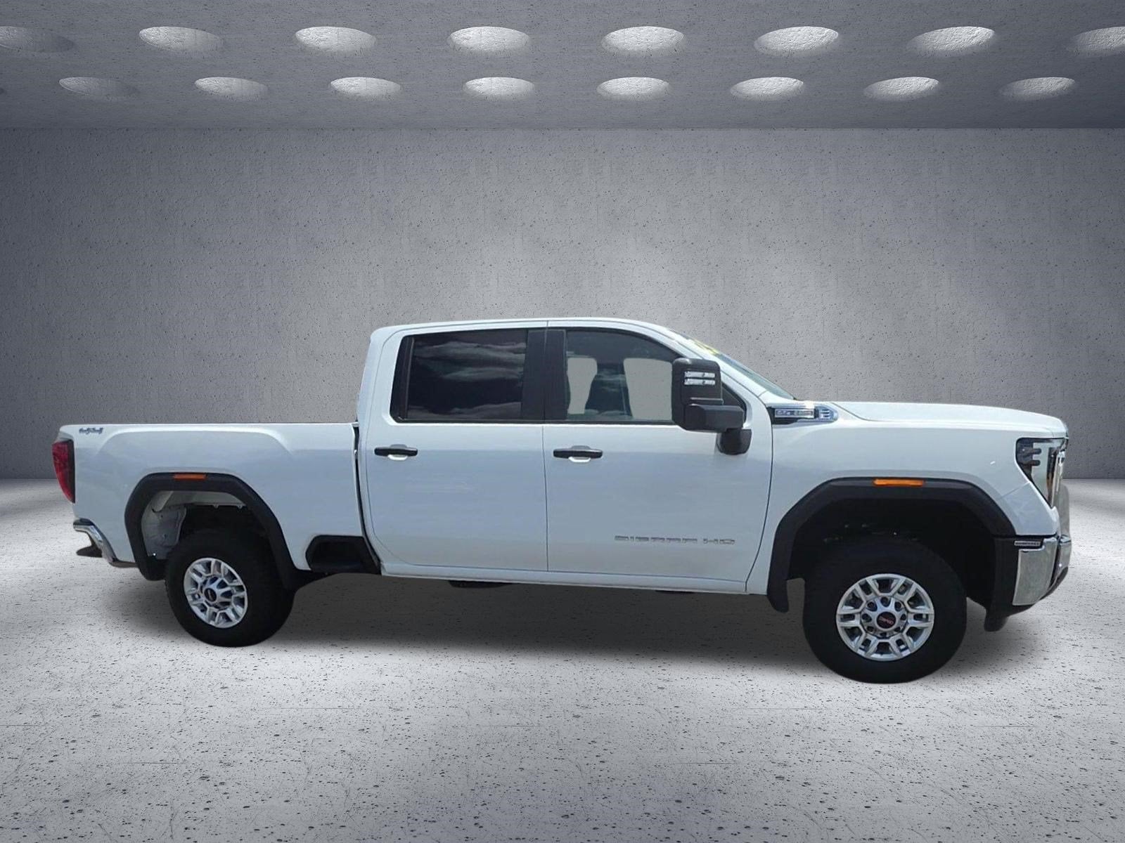 2025 GMC Sierra 2500HD Pro