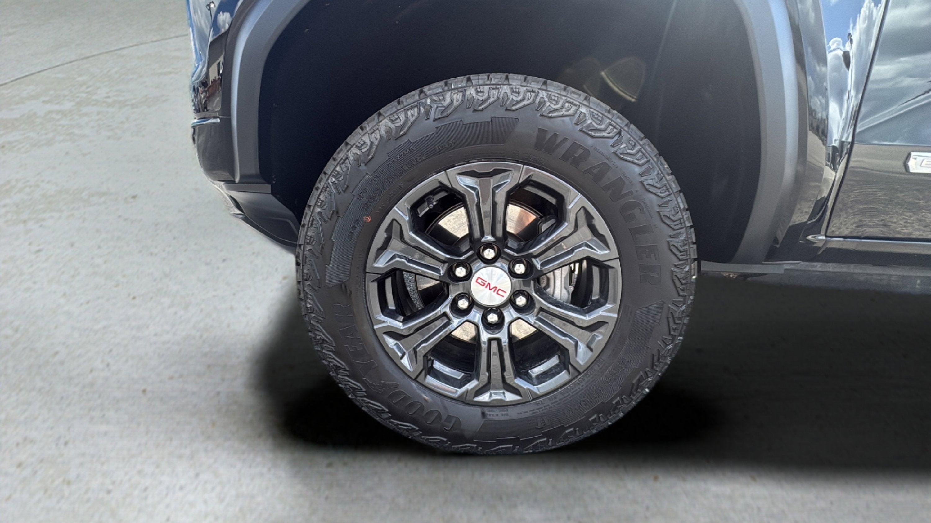 2024 GMC Canyon 2WD Elevation