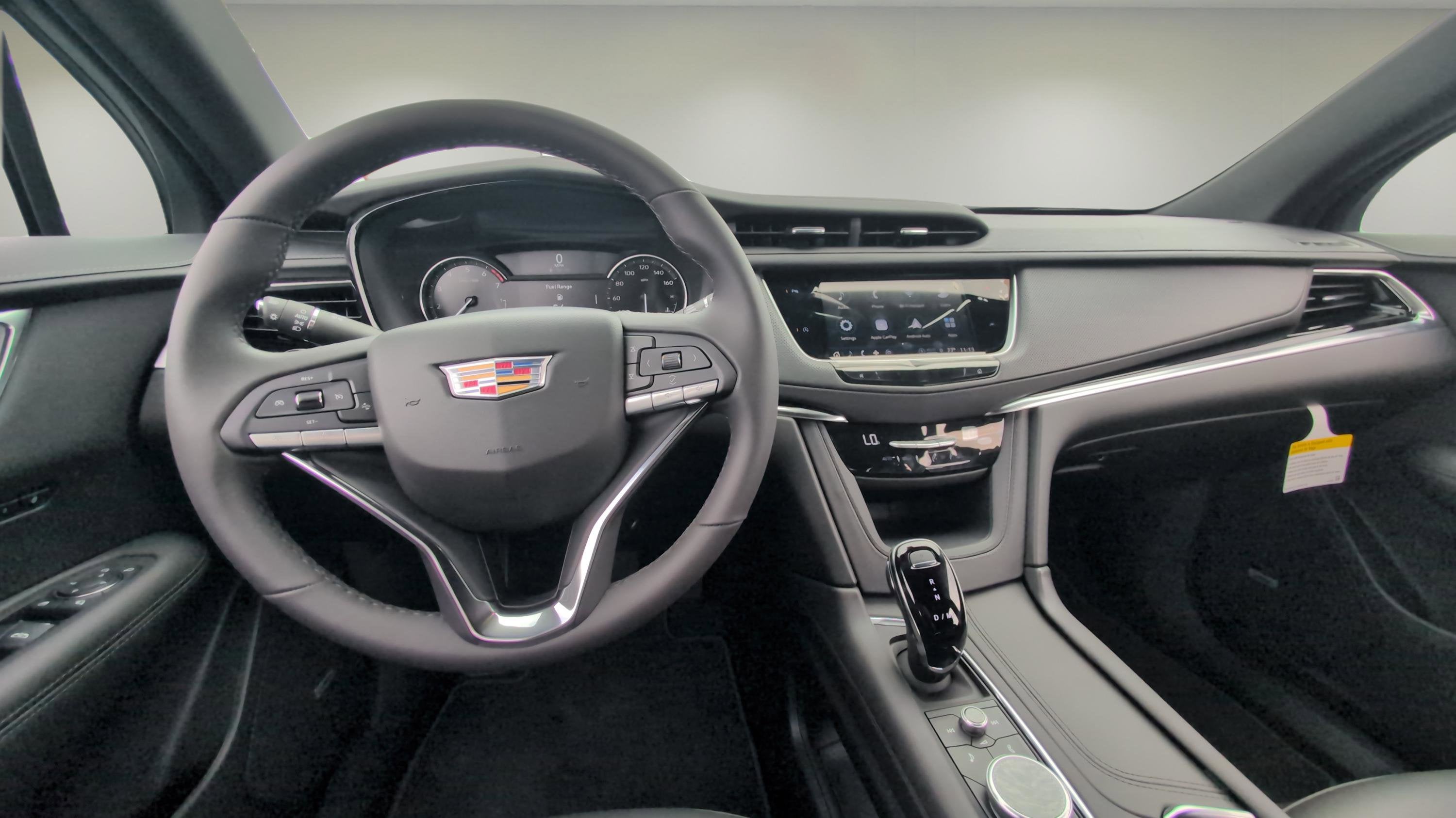 2025 Cadillac XT6 FWD Luxury