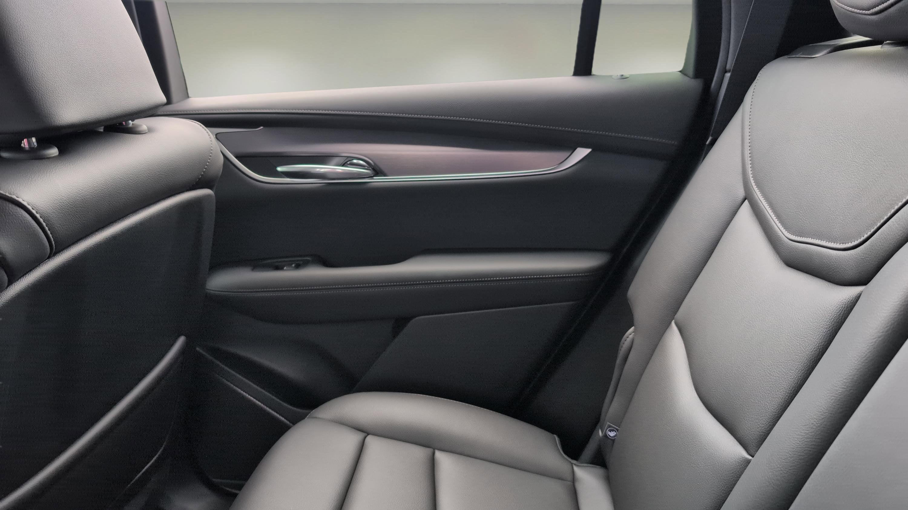 2025 Cadillac XT6 FWD Luxury