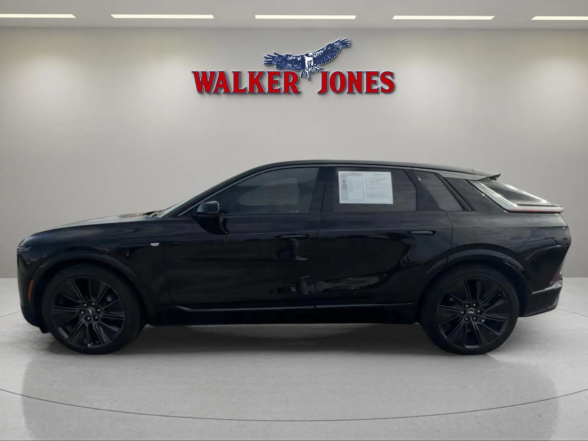 2024 Cadillac LYRIQ Sport