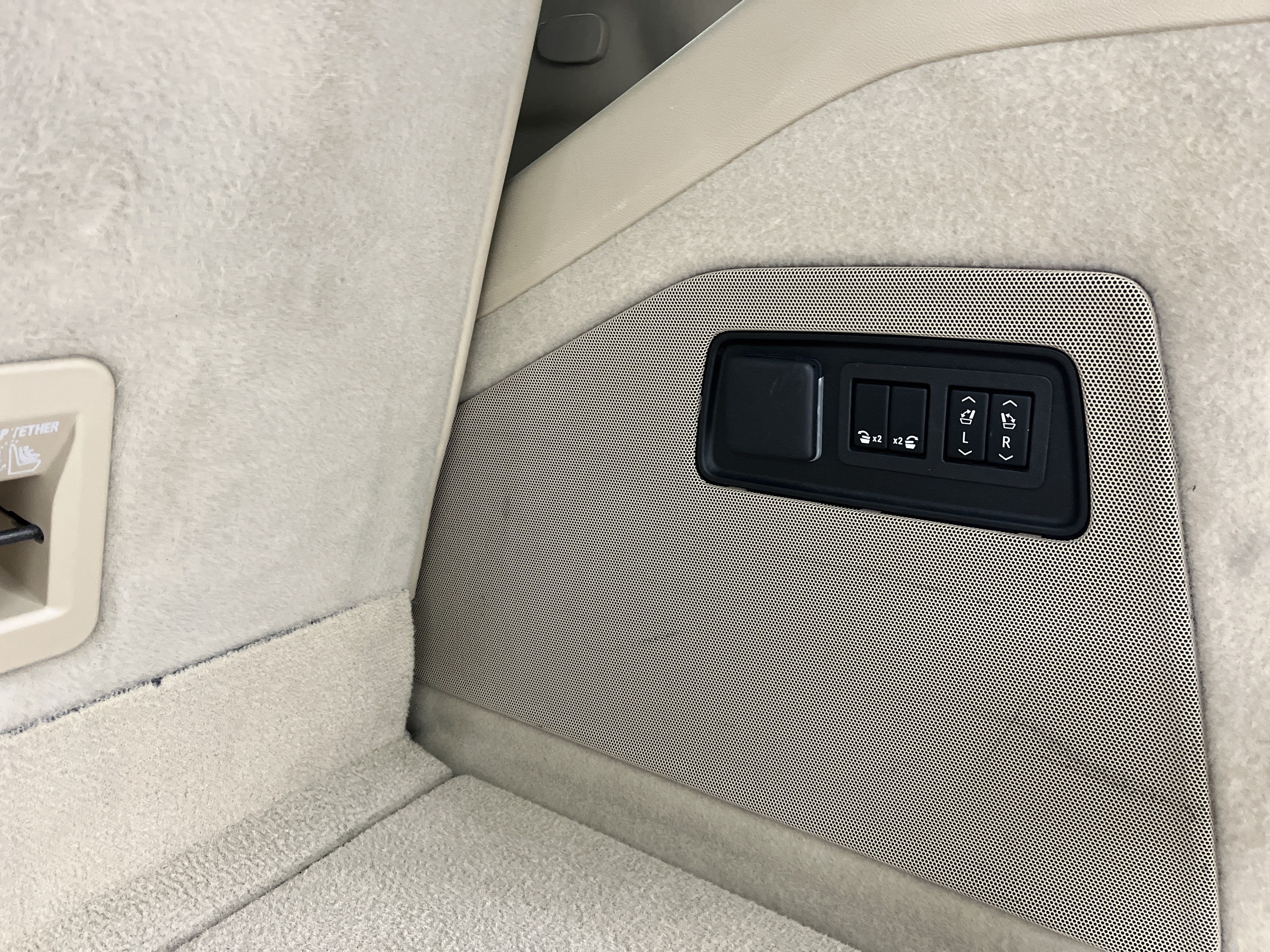 2023 Cadillac Escalade 4WD Premium Luxury