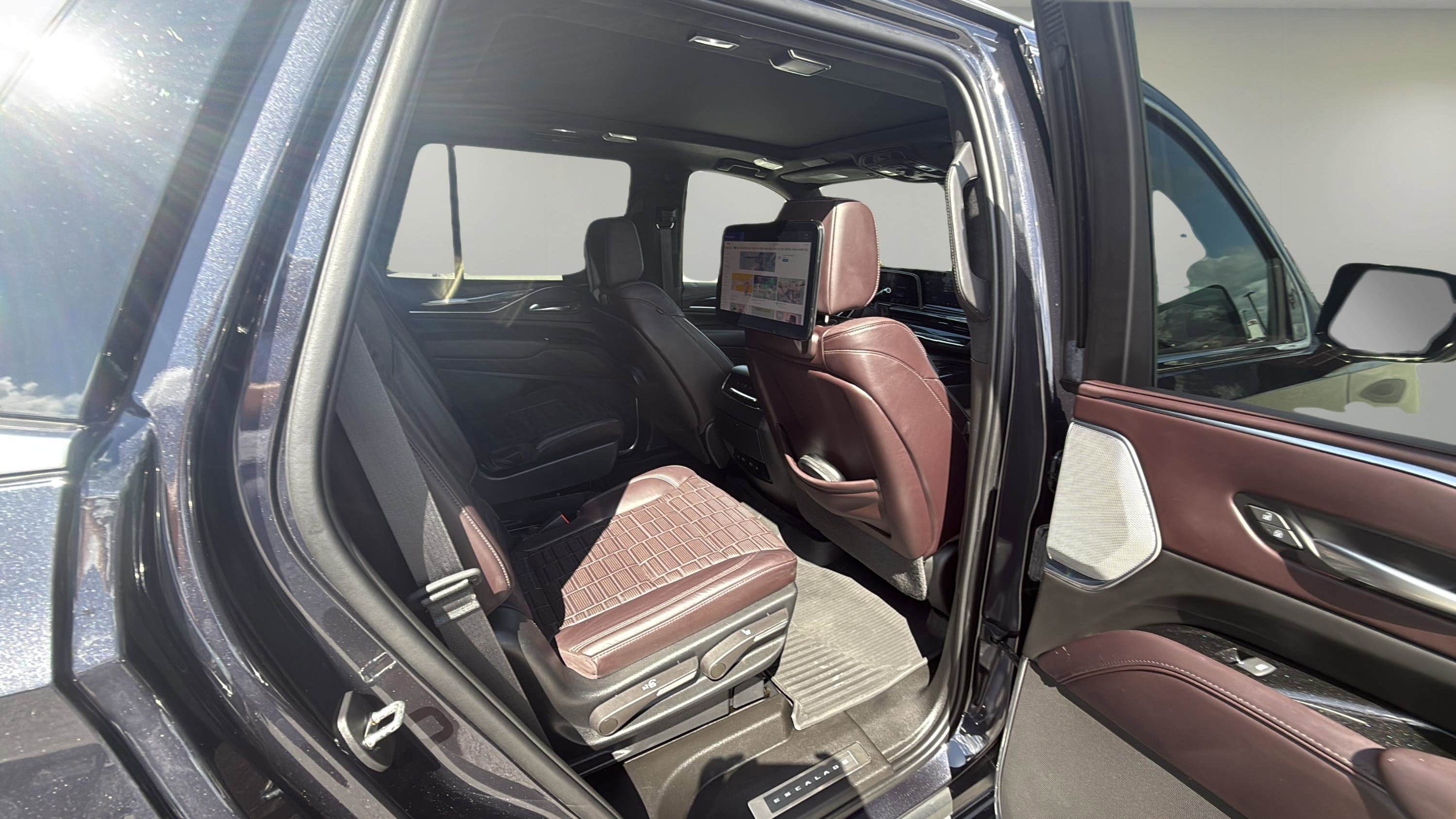 2023 Cadillac Escalade 4WD Premium Luxury Platinum