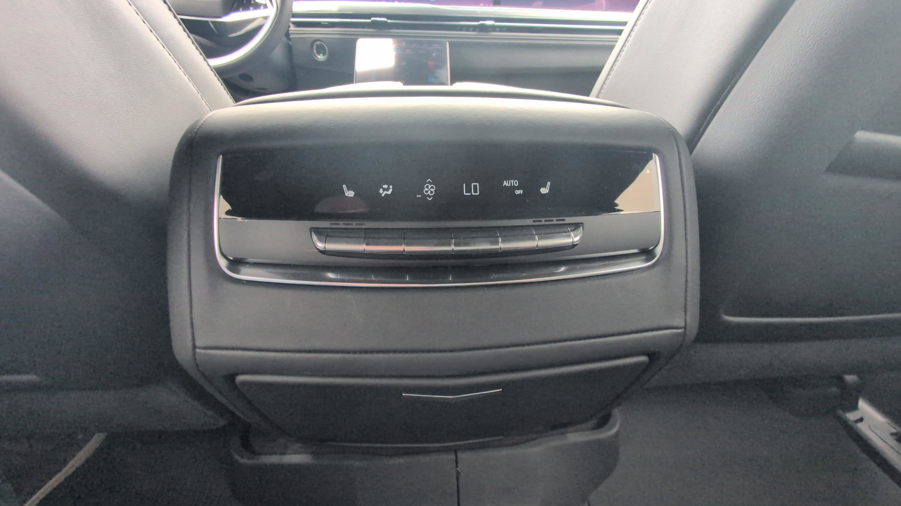 2025 Cadillac Escalade 4WD Sport Platinum