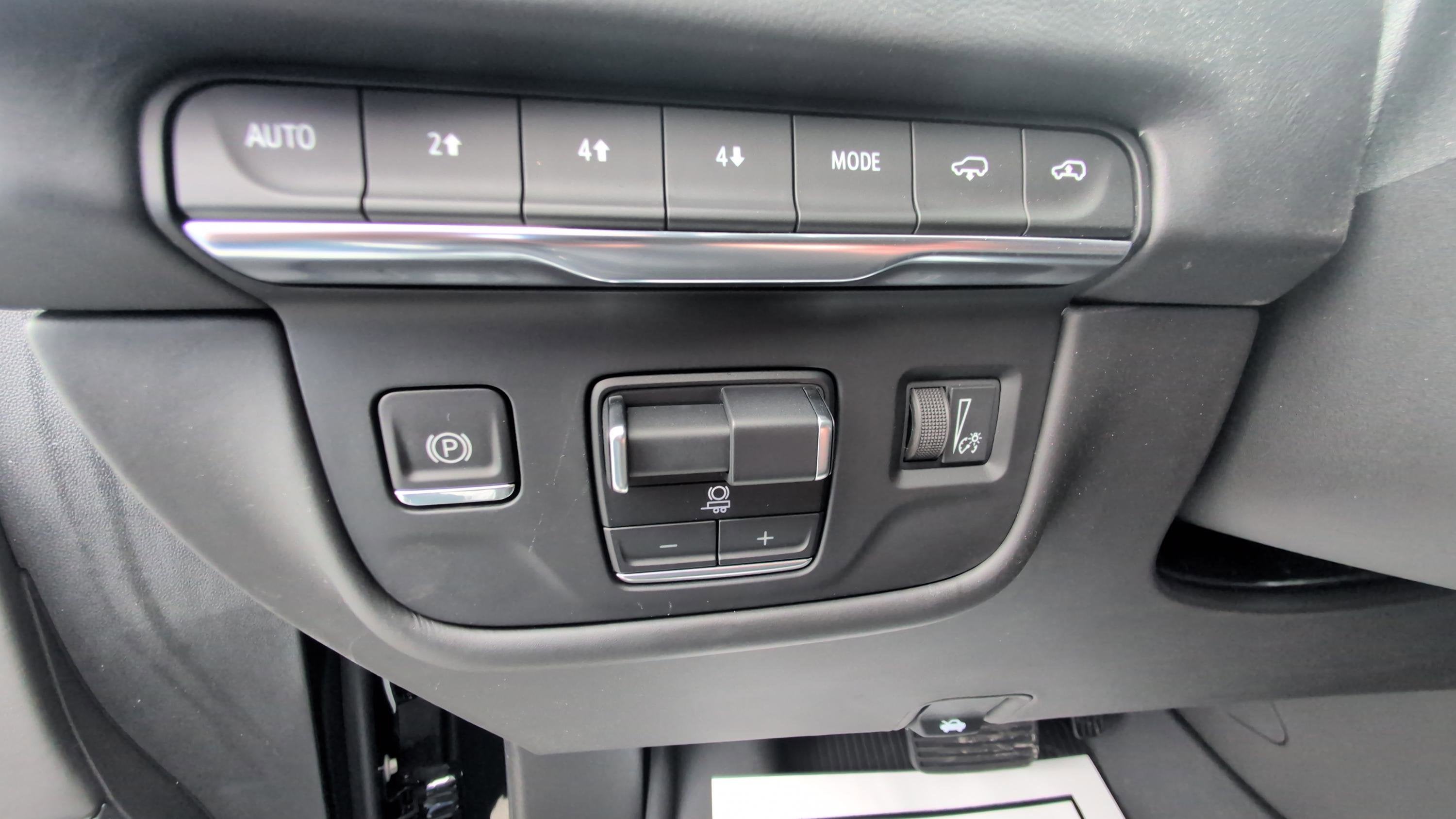 2025 Cadillac Escalade 4WD Sport Platinum