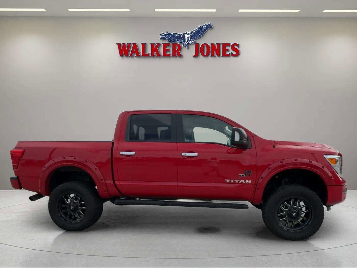 2021 Nissan Titan SV