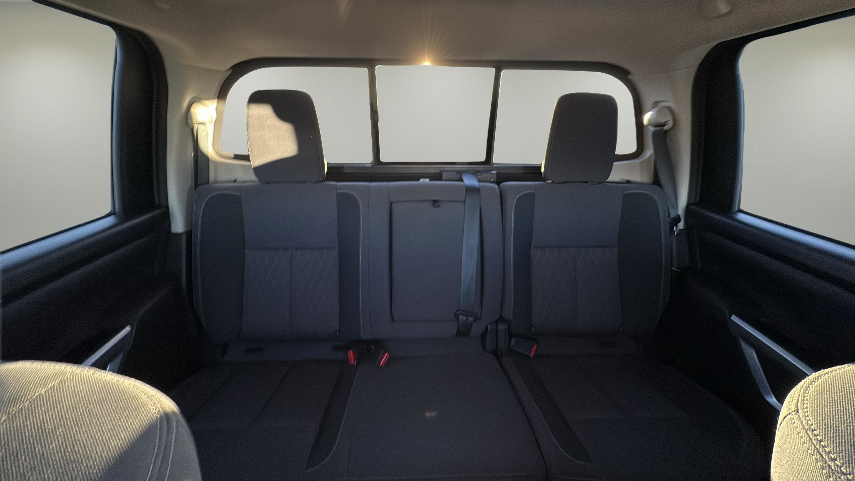 2023 Nissan Titan SV