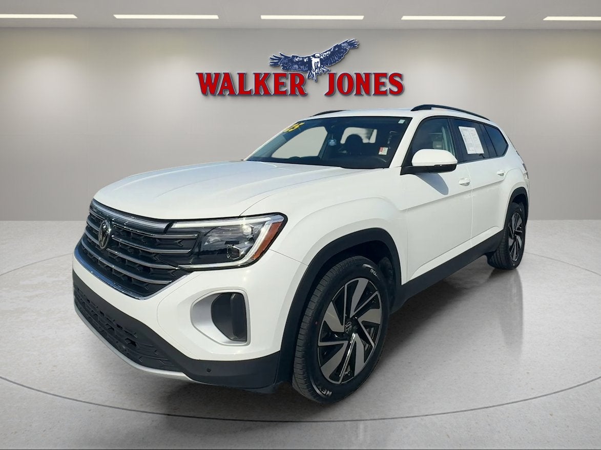2025 Volkswagen Atlas 2.0T SE w/Technology