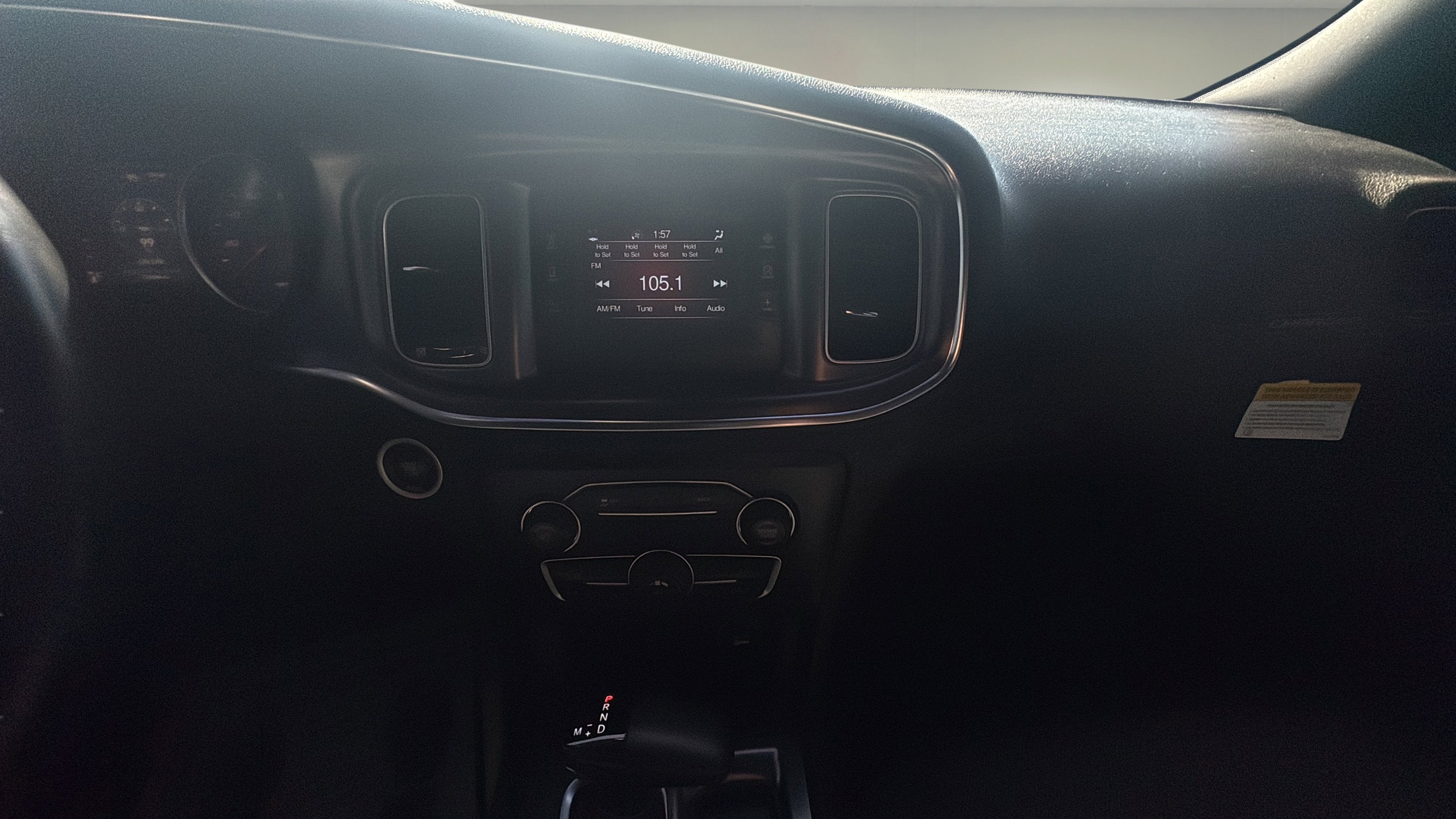 2016 Dodge Charger SE