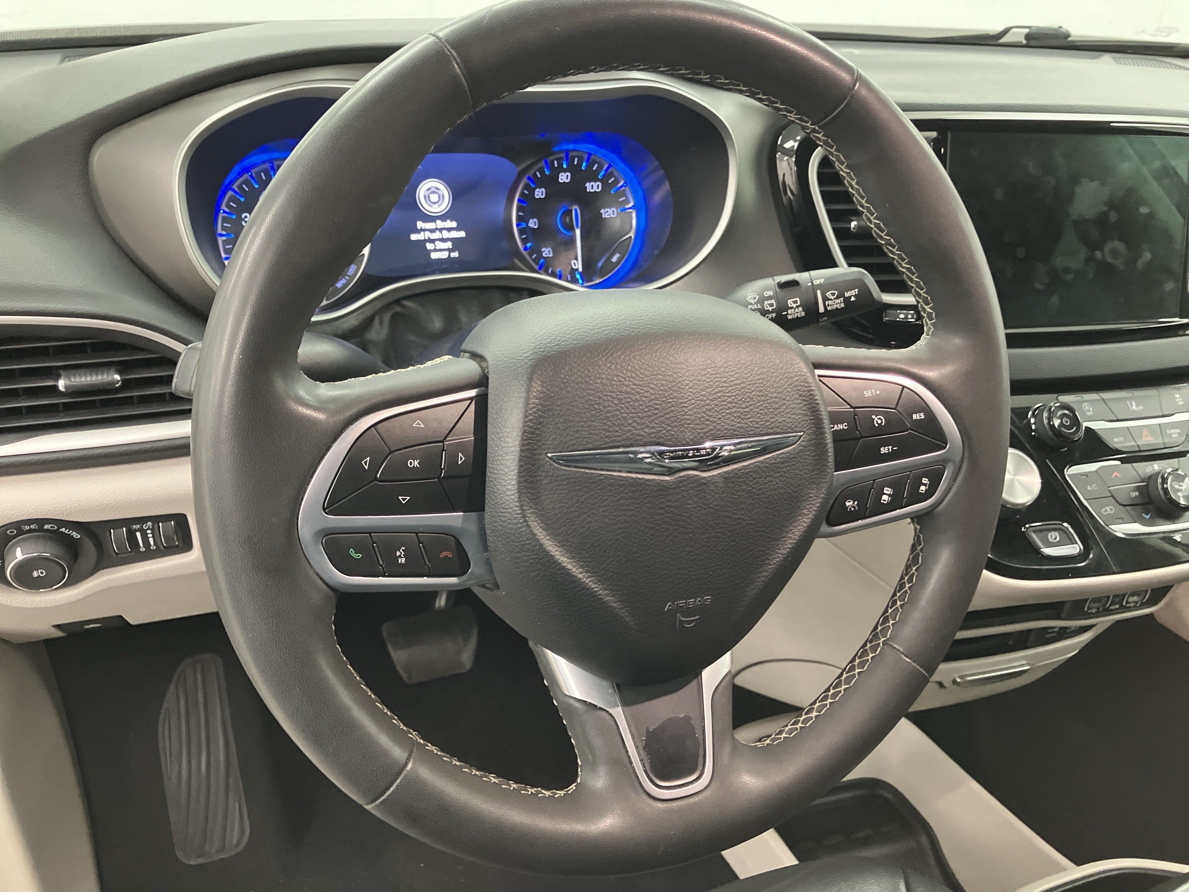 2022 Chrysler Pacifica Touring L