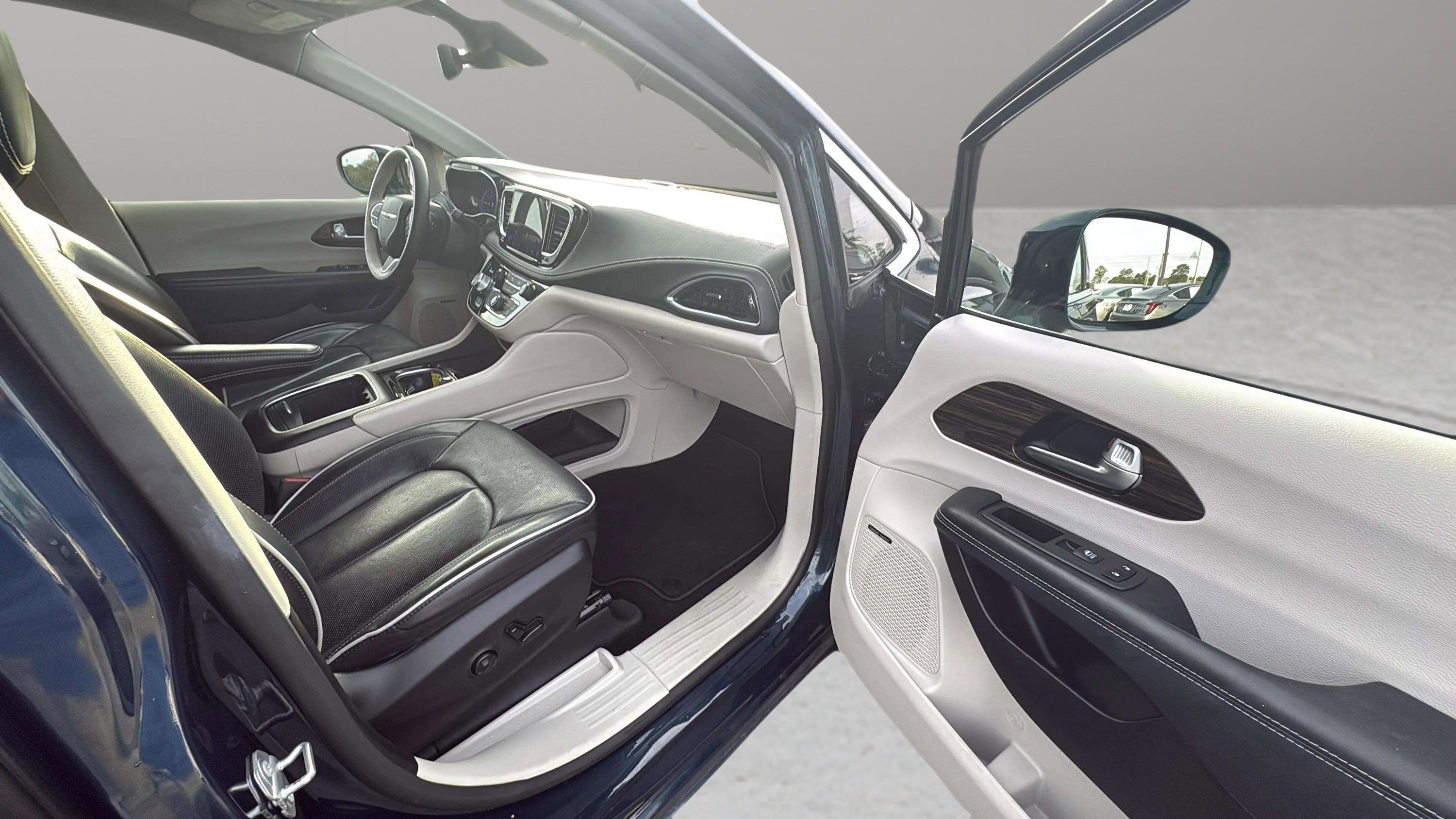 2021 Chrysler Pacifica Hybrid Limited