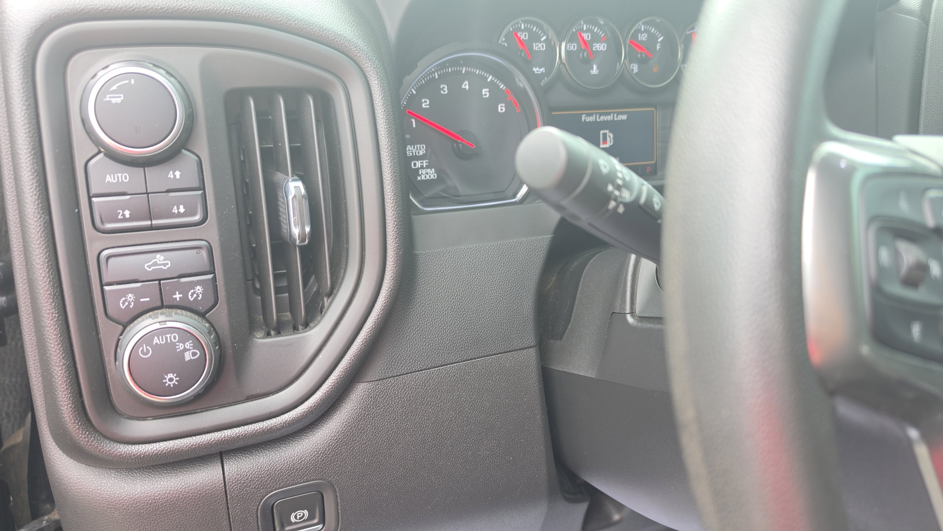 2022 Chevrolet Silverado 1500 LTD Custom Trail Boss