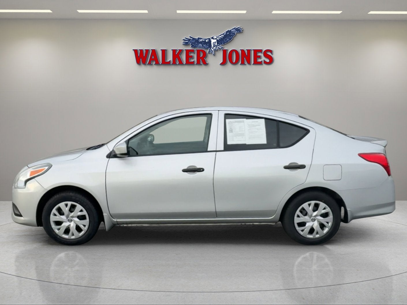 2018 Nissan Versa Sedan S Plus