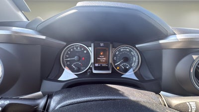 2022 Toyota Tacoma 2WD SR5 DOUBLE CAB 5' BED V6