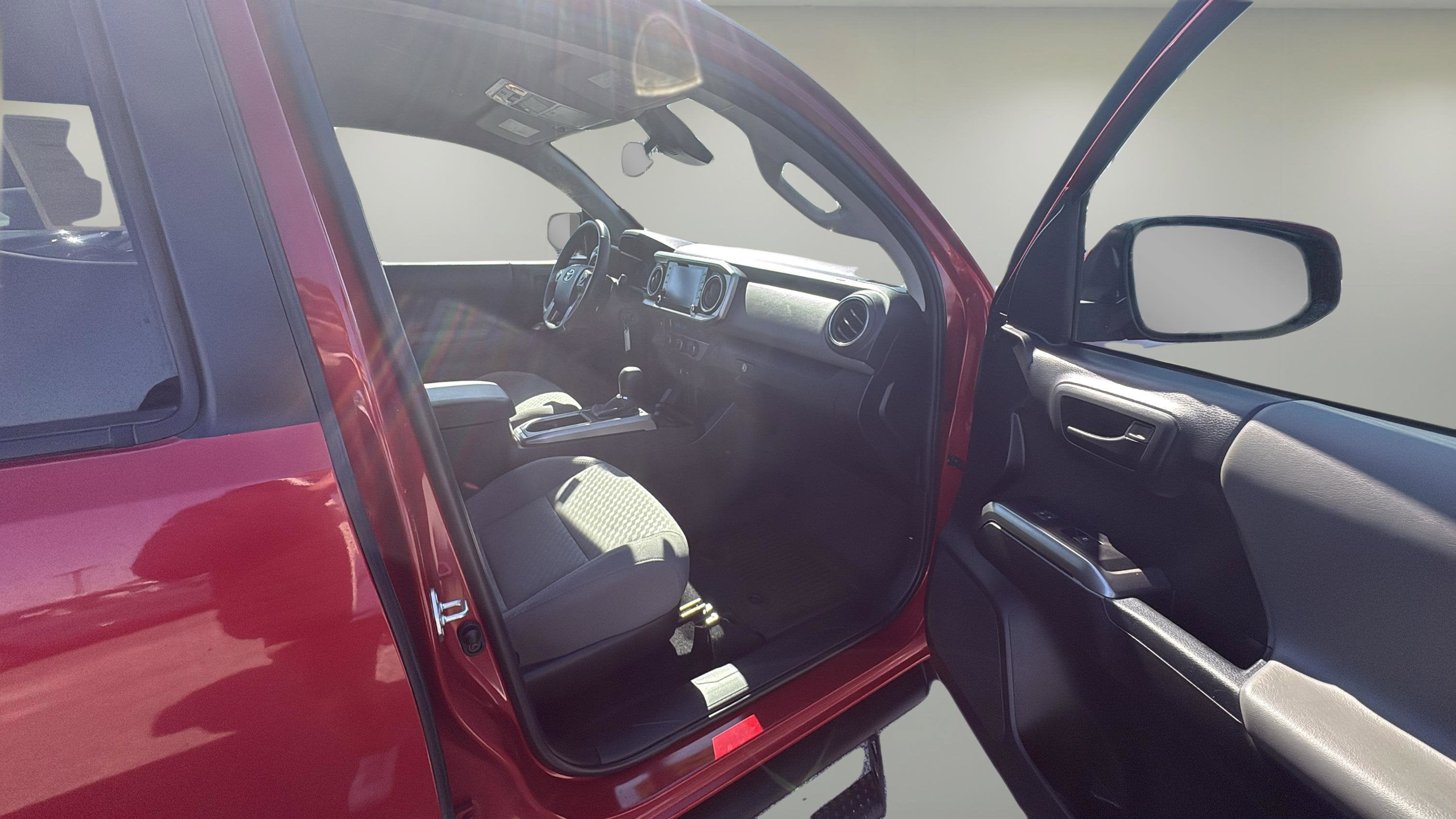 2022 Toyota Tacoma 2WD SR5 DOUBLE CAB 5' BED V6