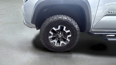 2022 Toyota Tacoma 4WD SR5