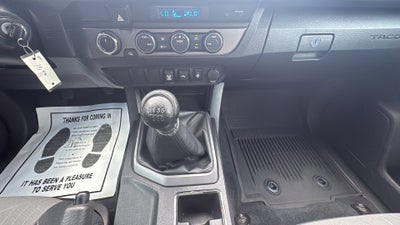 2022 Toyota Tacoma 4WD SR5