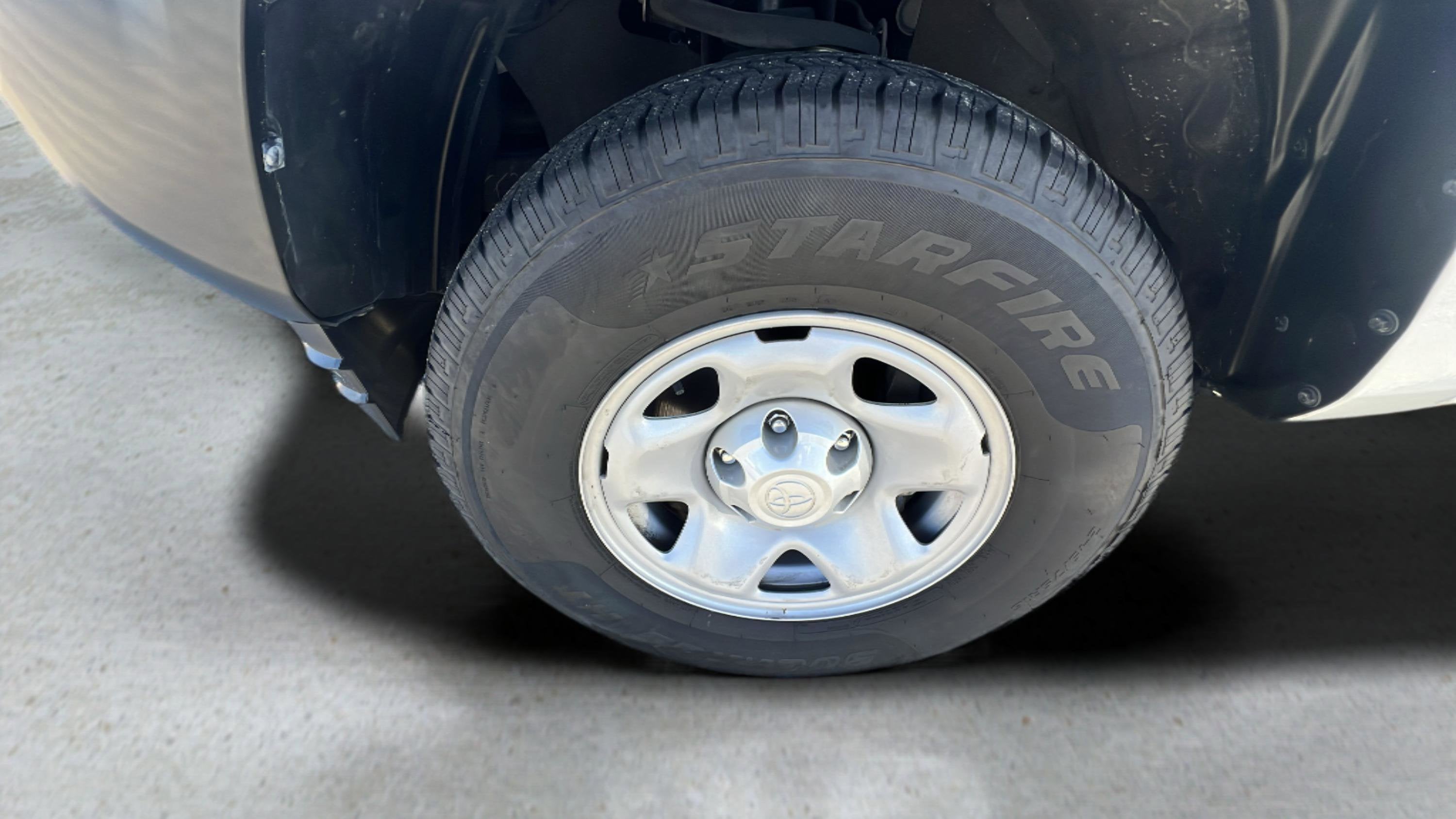 2023 Toyota Tacoma 2WD SR5