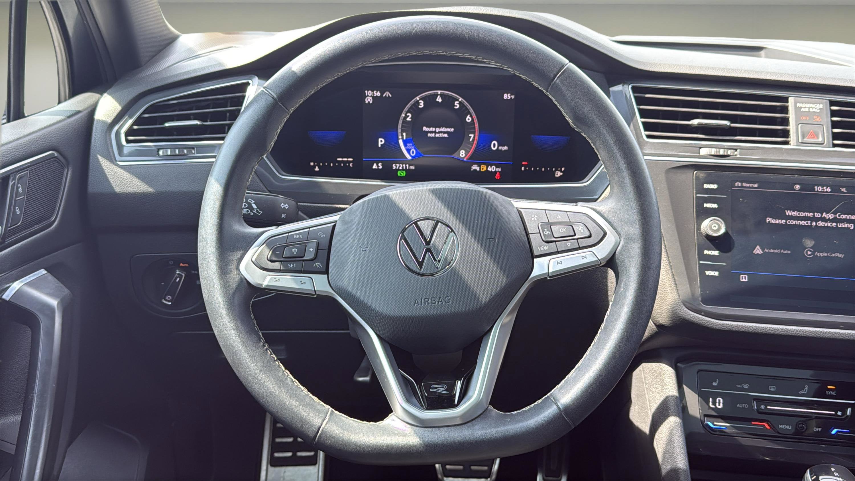 2023 Volkswagen Tiguan SE R-Line Black