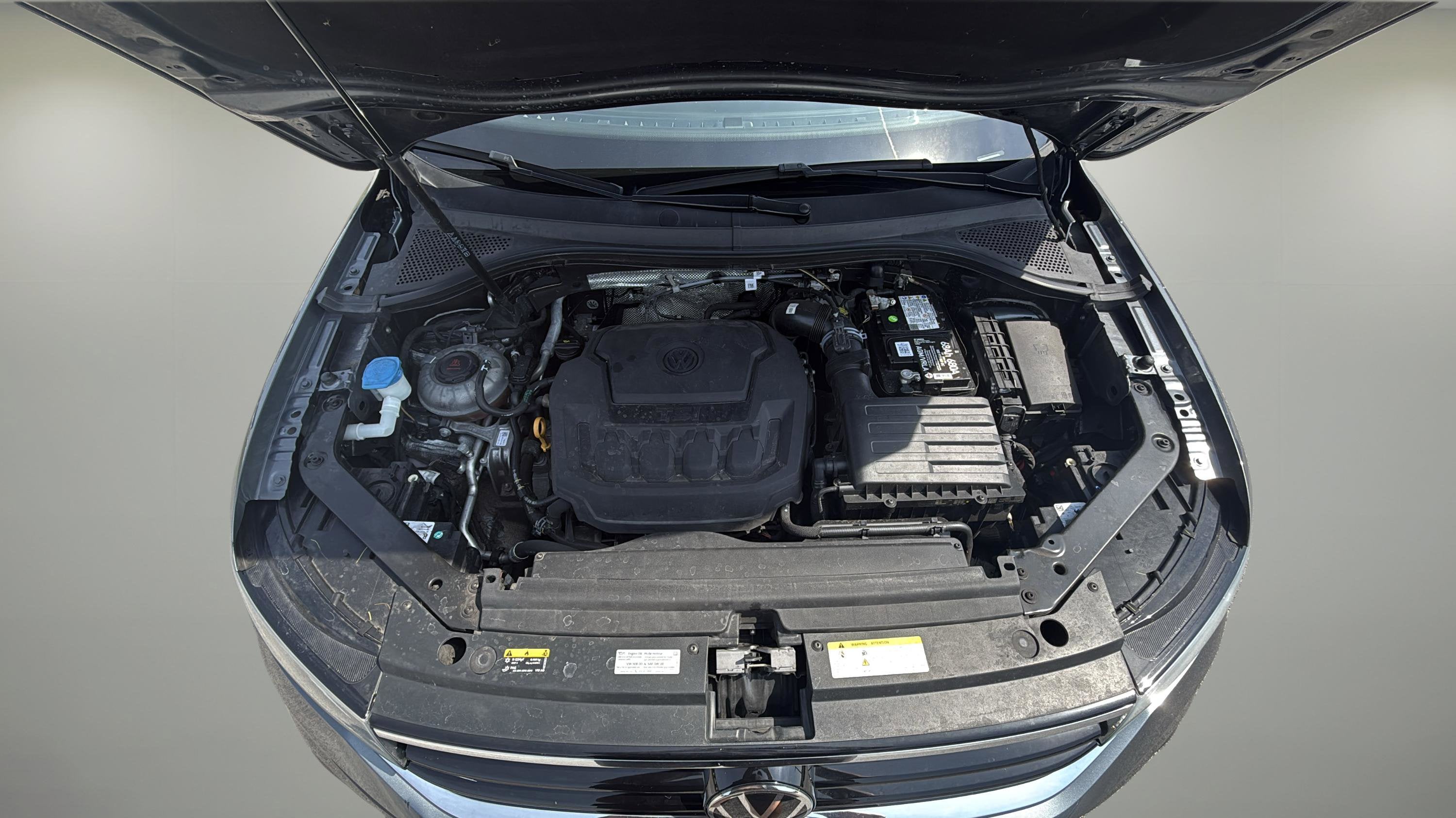 2023 Volkswagen Tiguan SE R-Line Black