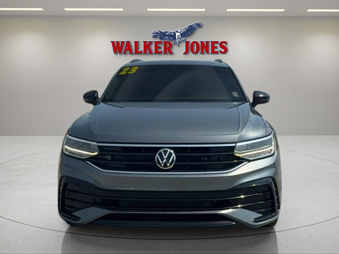2023 Volkswagen Tiguan SE R-Line Black